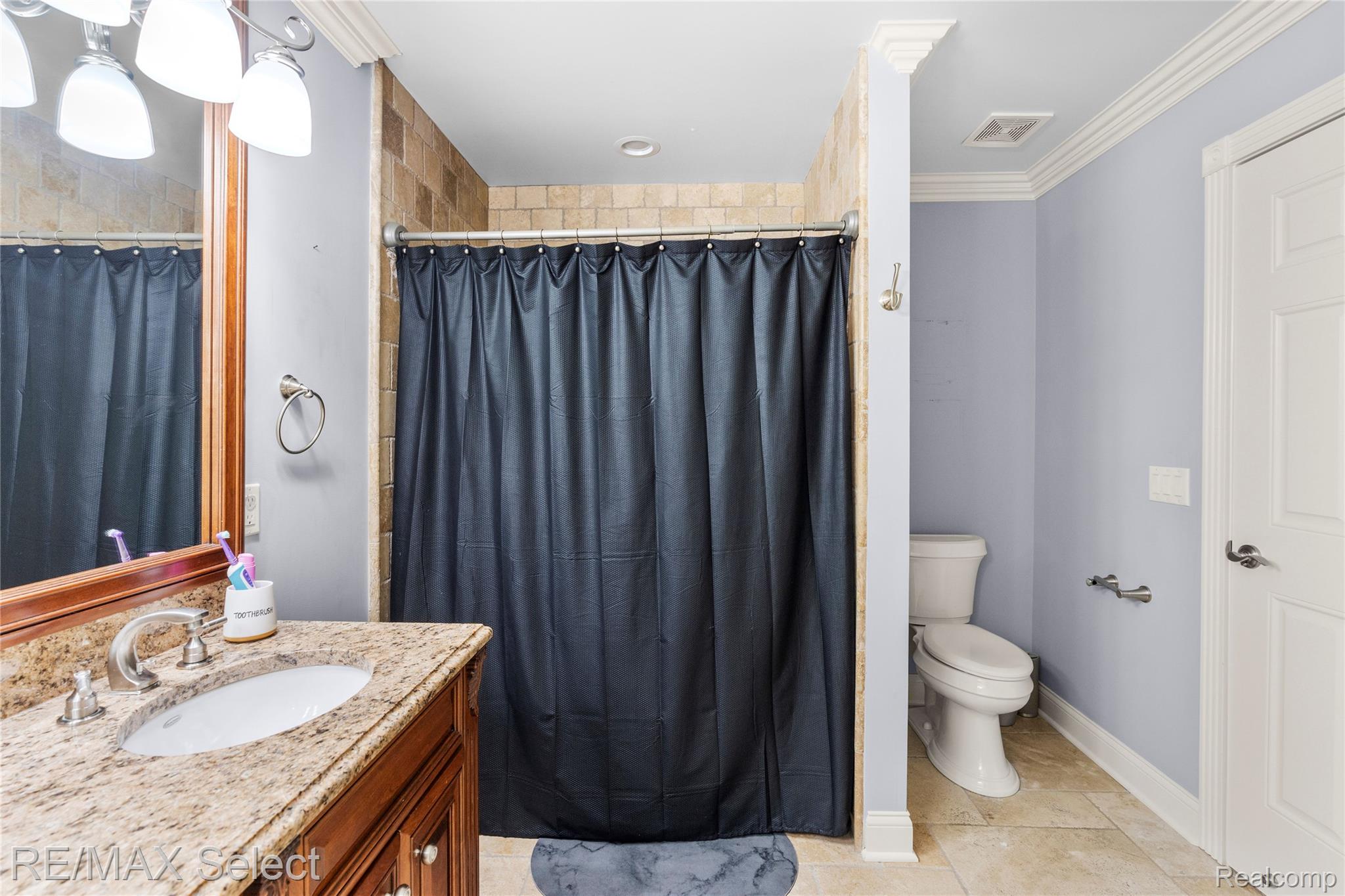 3334 Creekview Drive Property Photo 48