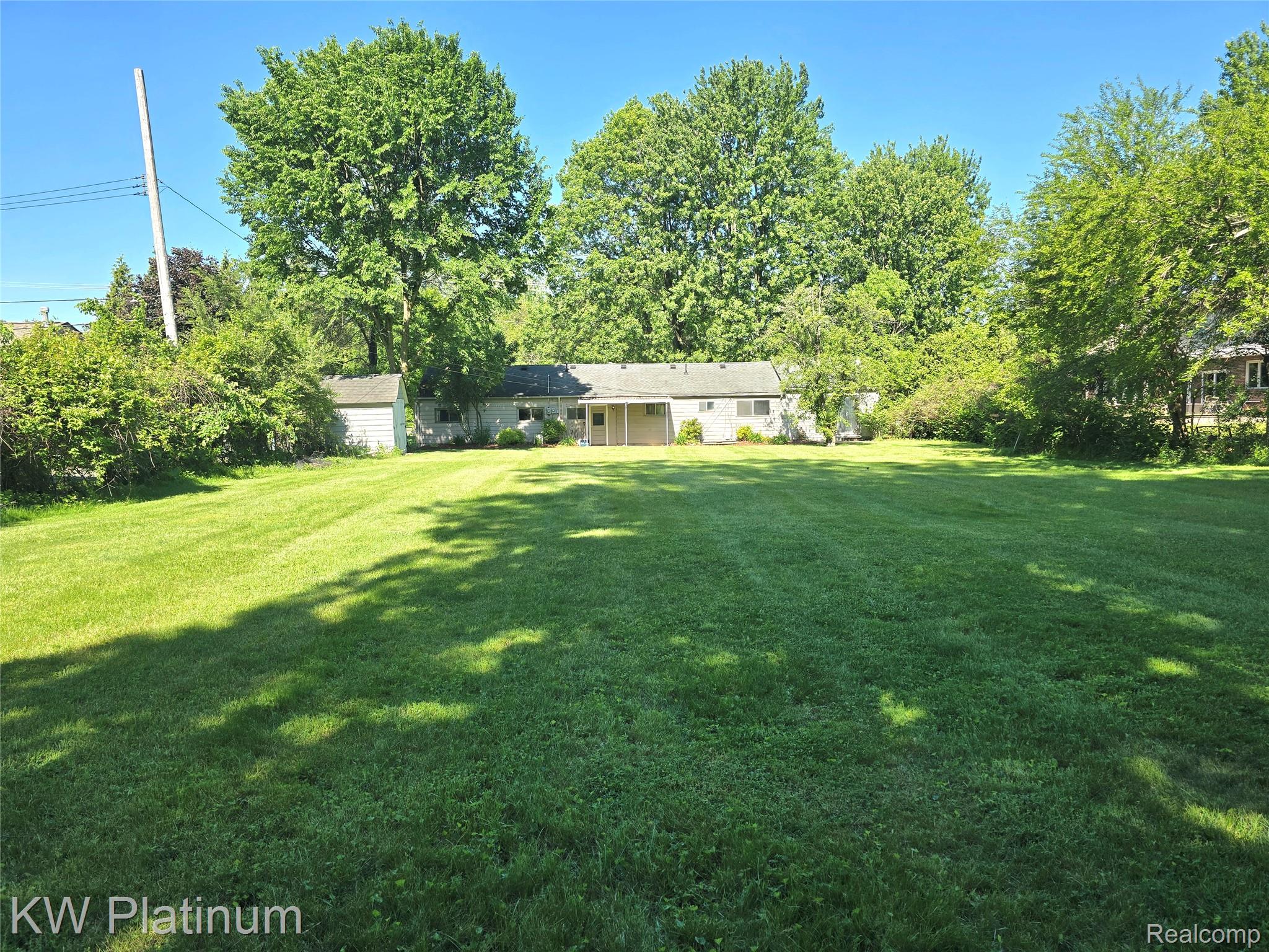 5860 John R Road Property Photo 3