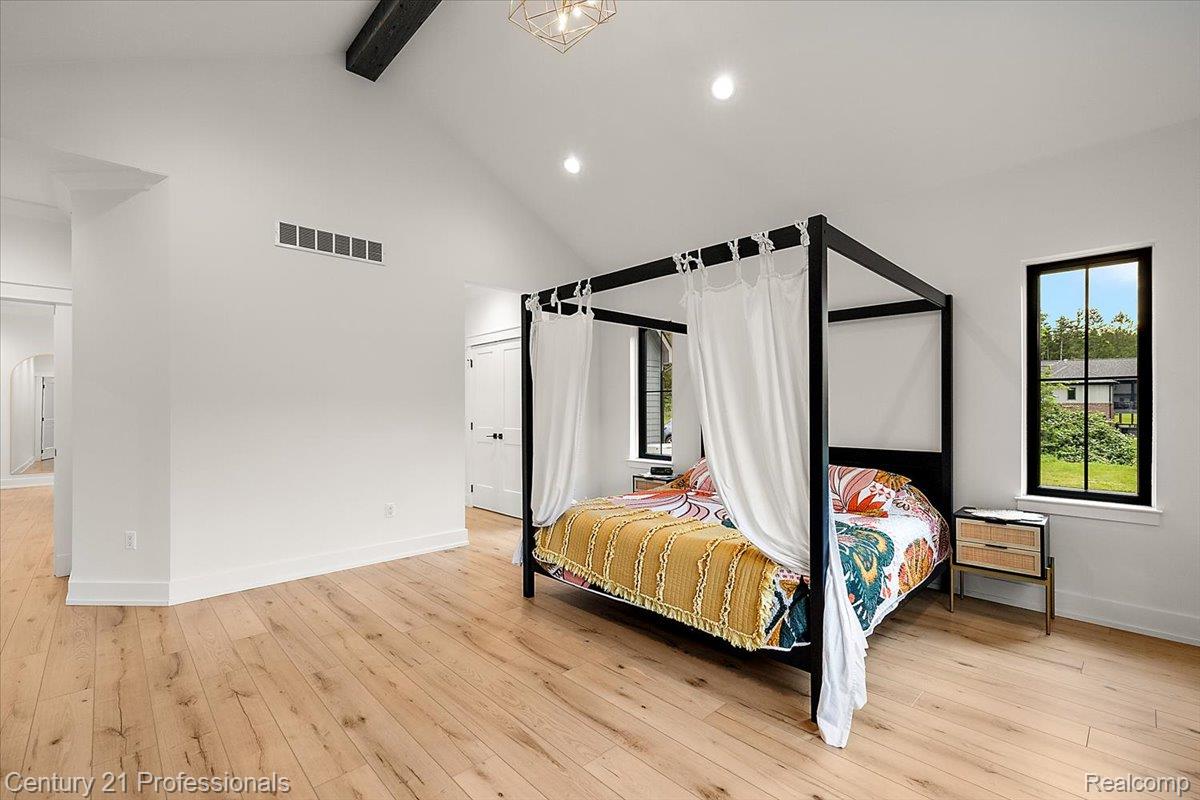 5340 Clarkston Property Photo 15