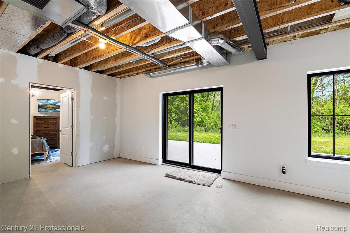 5340 Clarkston Property Photo 50