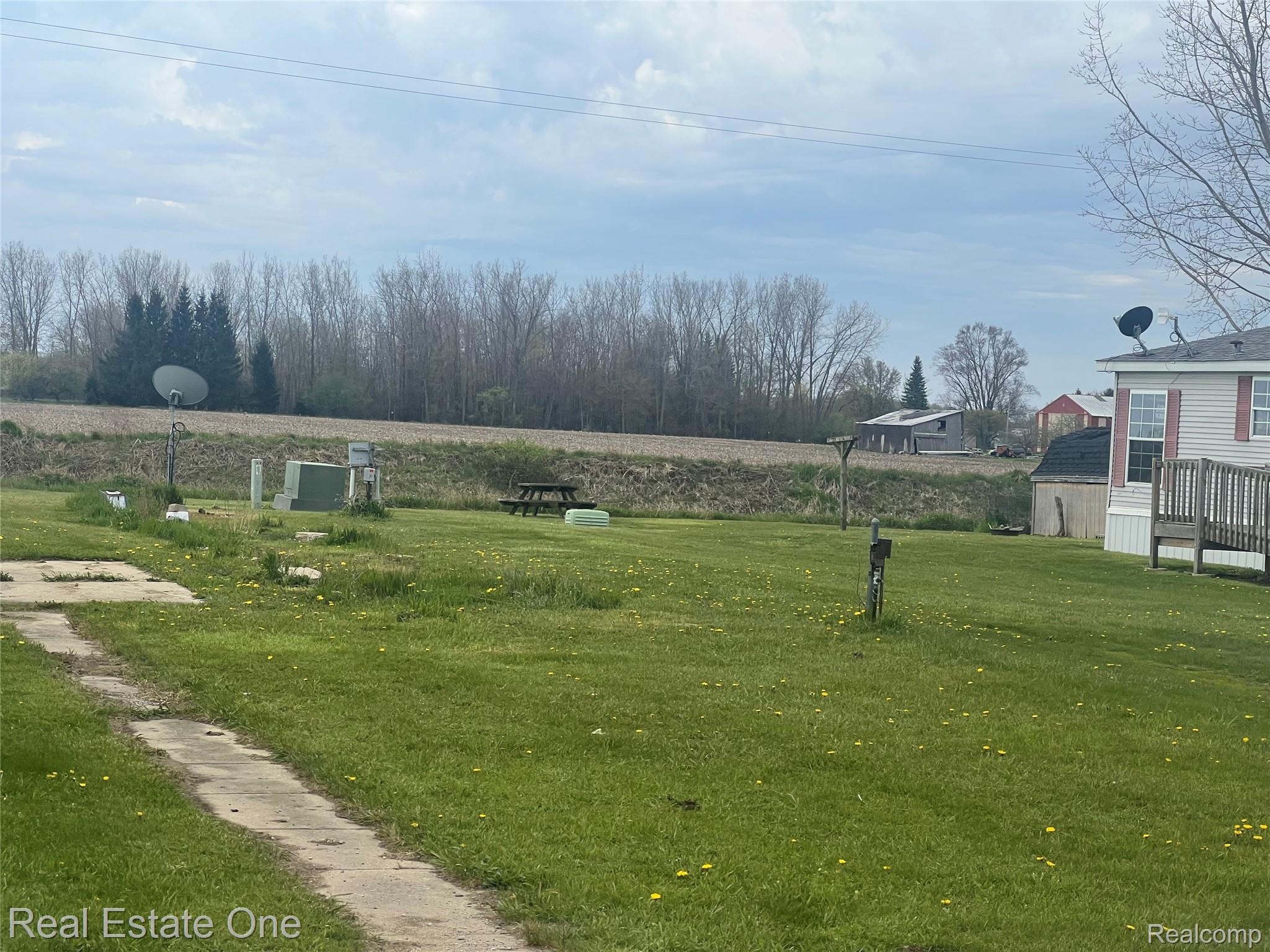 1723 S Van Dyke Road Property Photo 4