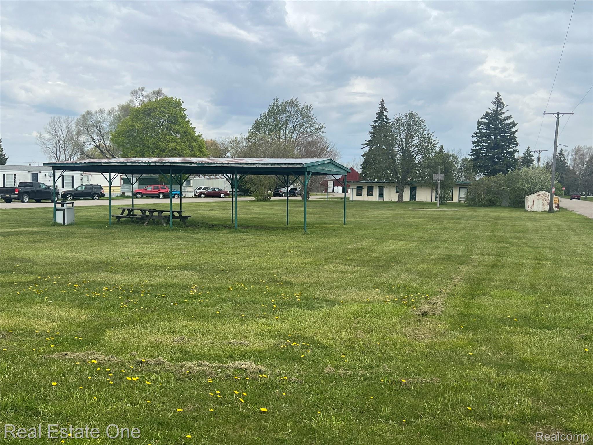 1723 S Van Dyke Road Property Photo 7