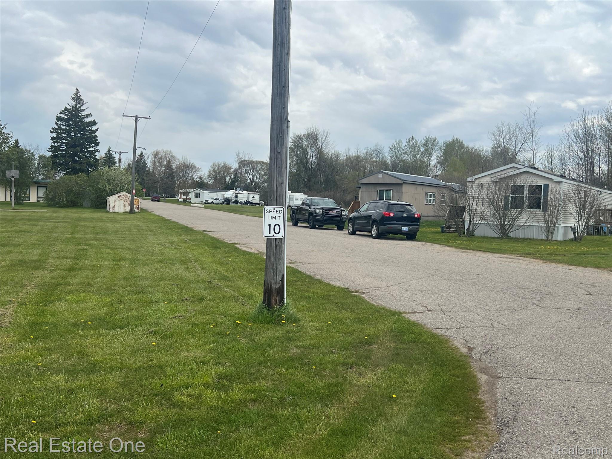 1723 S Van Dyke Road Property Photo 8