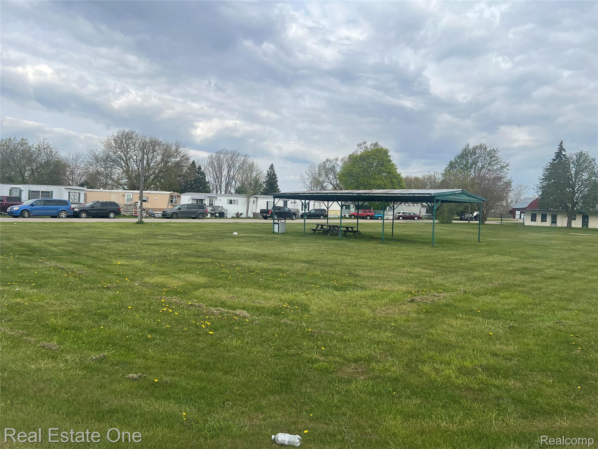1723 S Van Dyke Road Property Photo 9