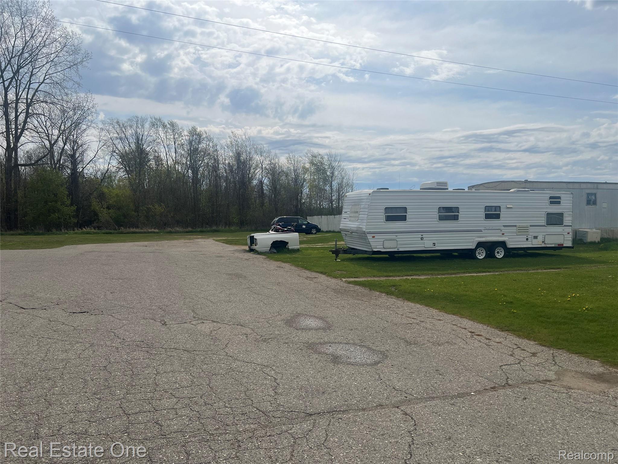 1723 S Van Dyke Road Property Photo 12