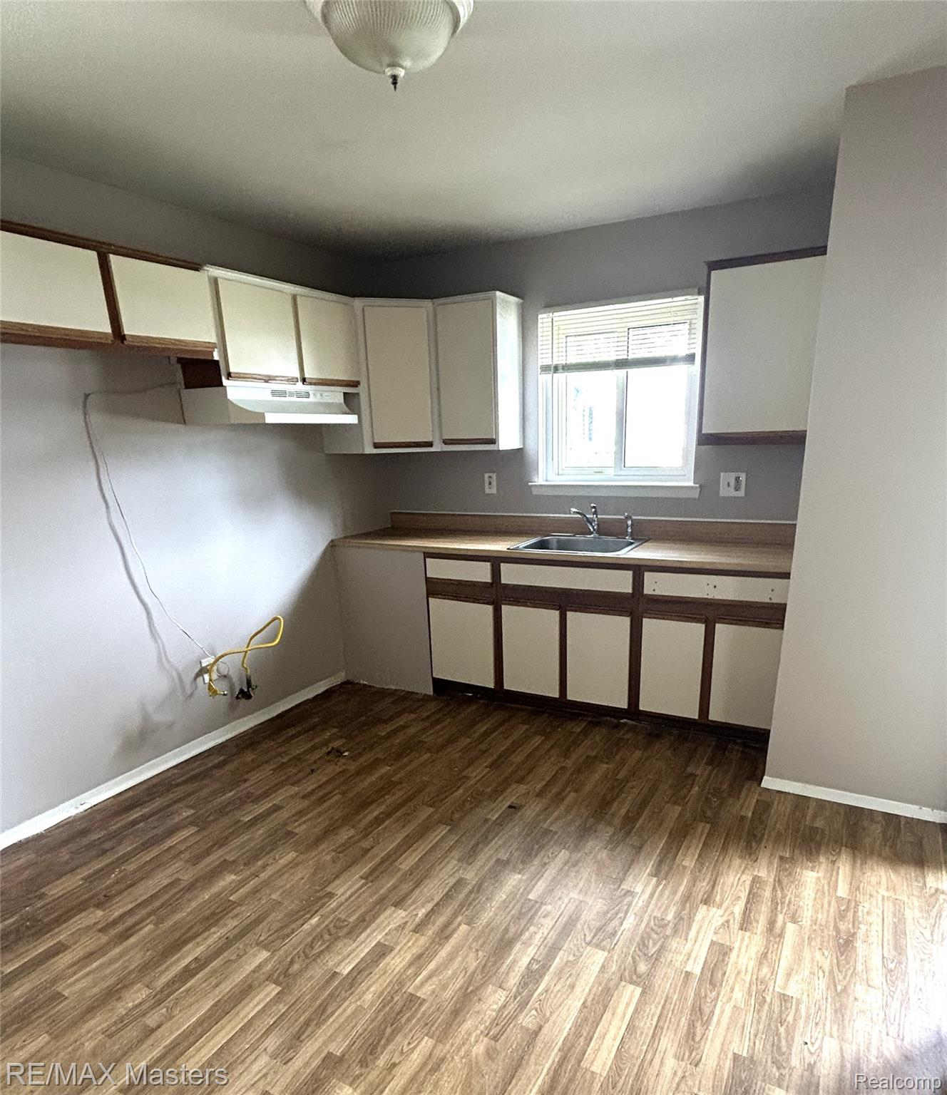 4210 Hazel Avenue Property Photo 10