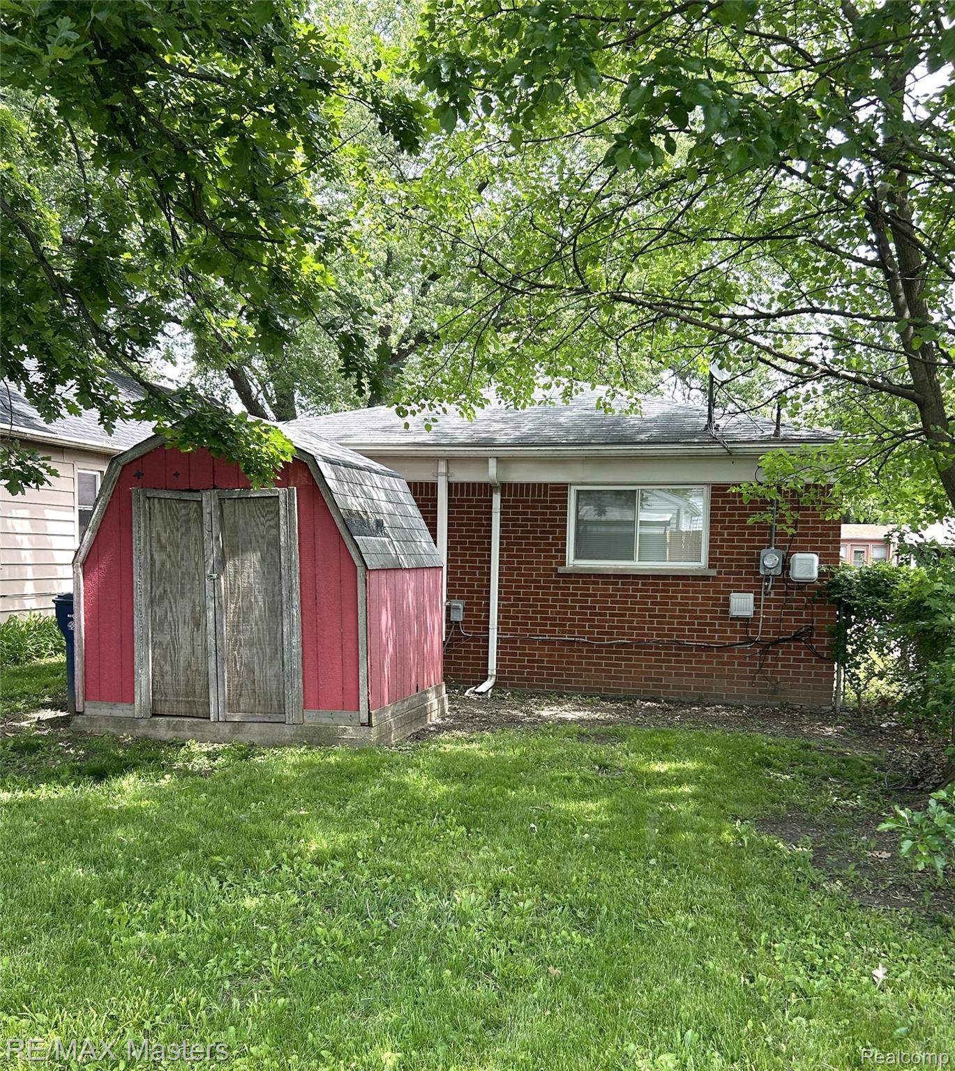 4210 Hazel Avenue Property Photo 17