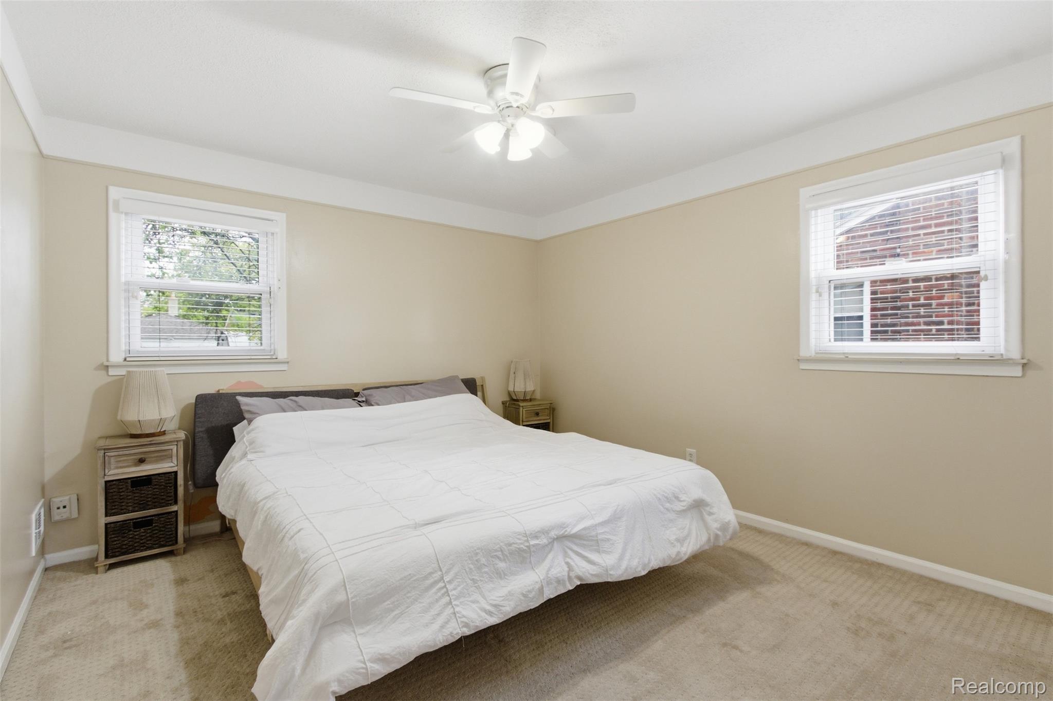 397 Longfellow Street Property Photo 9