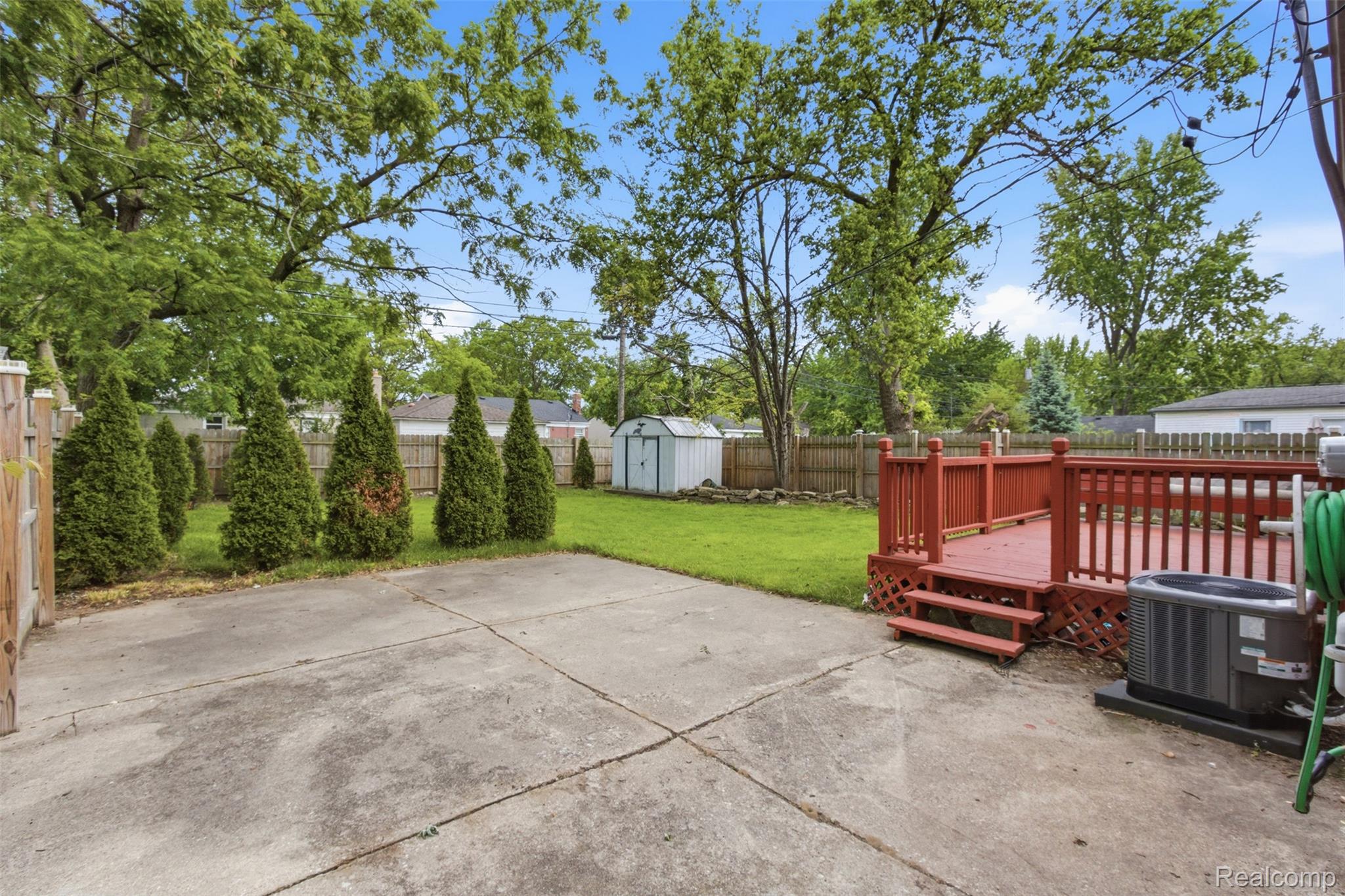 397 Longfellow Street Property Photo 15