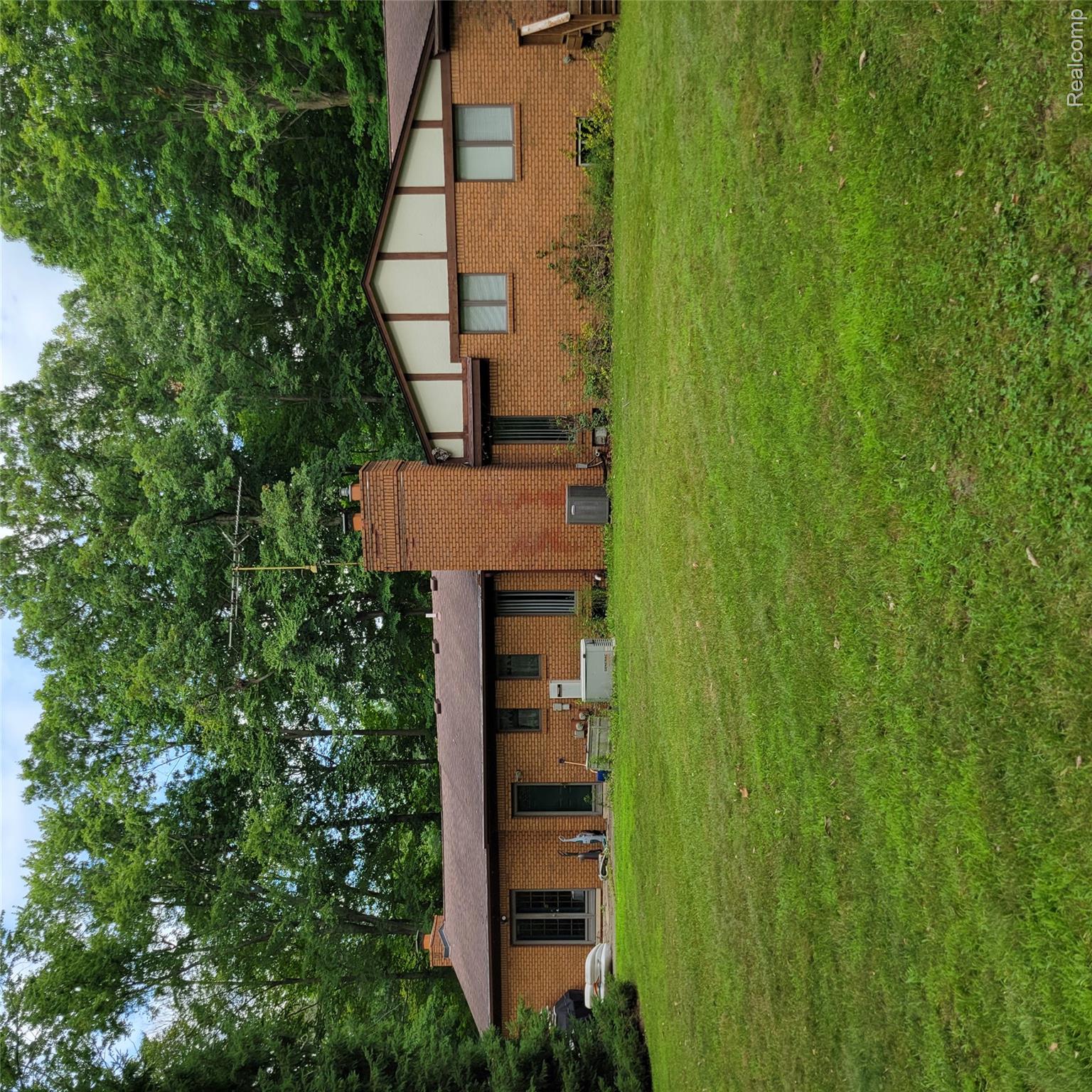 9345 Weber Road Property Photo 10