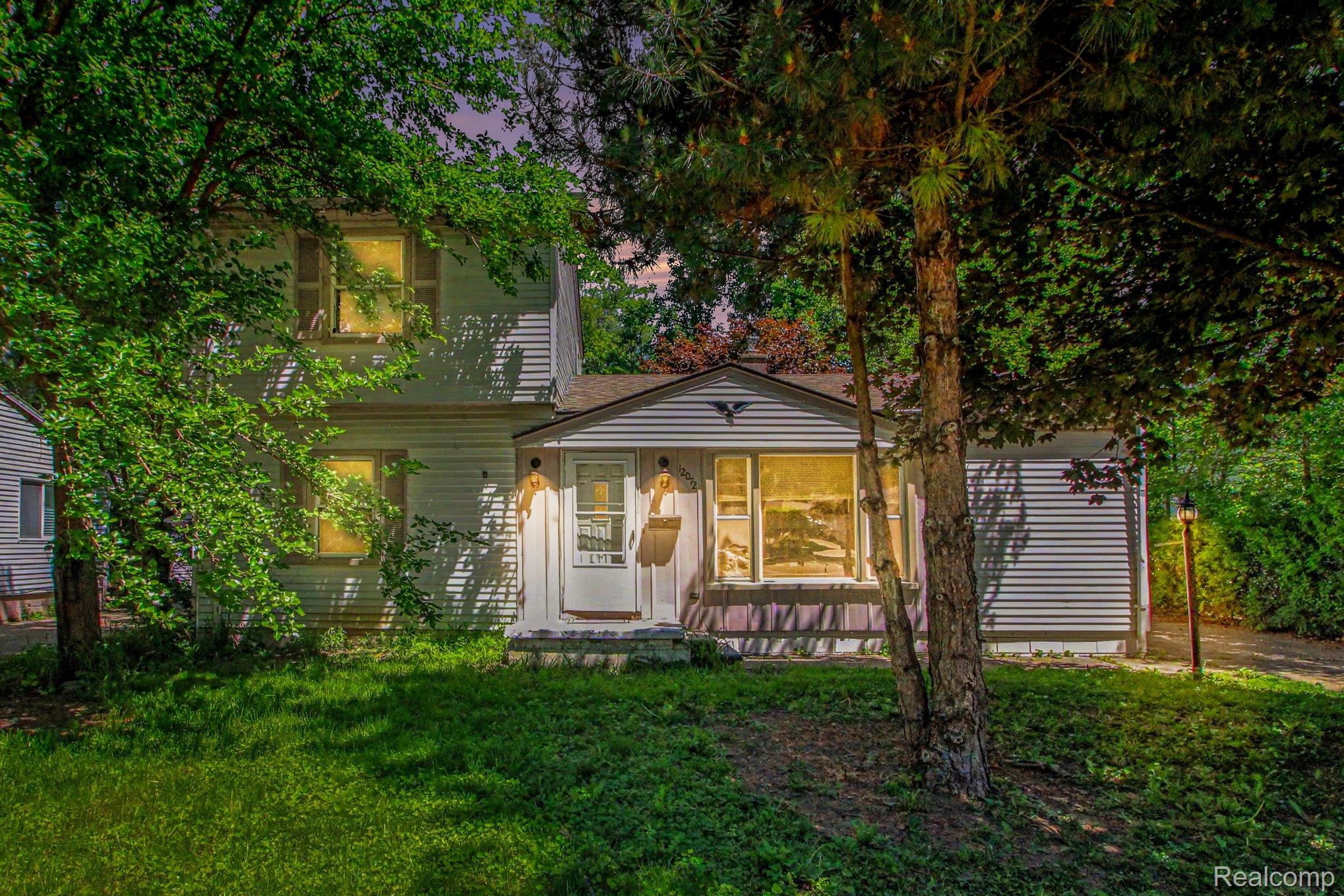 12072 Rockland Property Photo 1