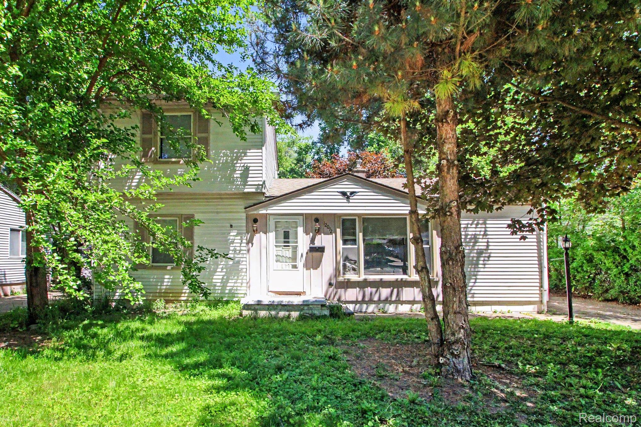 12072 Rockland Property Photo 2