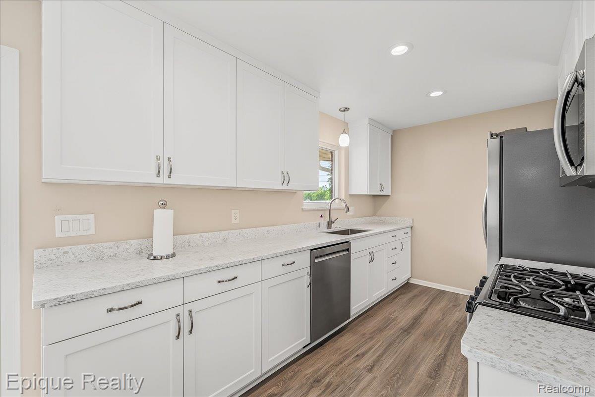 29749 Ailanthus Drive Property Photo 10
