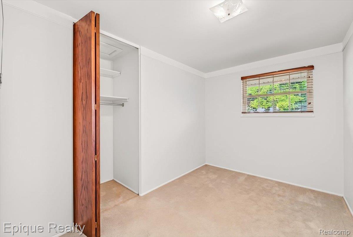 29749 Ailanthus Drive Property Photo 14