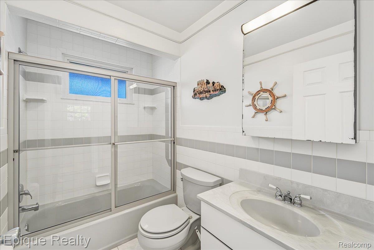 29749 Ailanthus Drive Property Photo 25