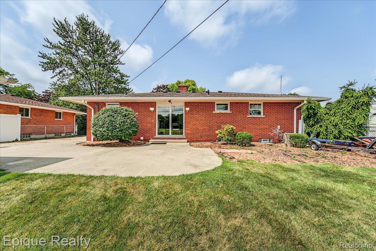 29749 Ailanthus Drive Property Photo 34