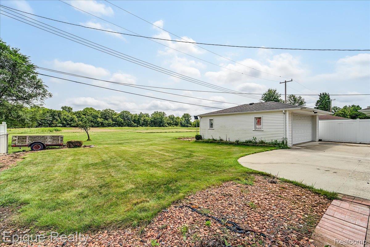 29749 Ailanthus Drive Property Photo 35