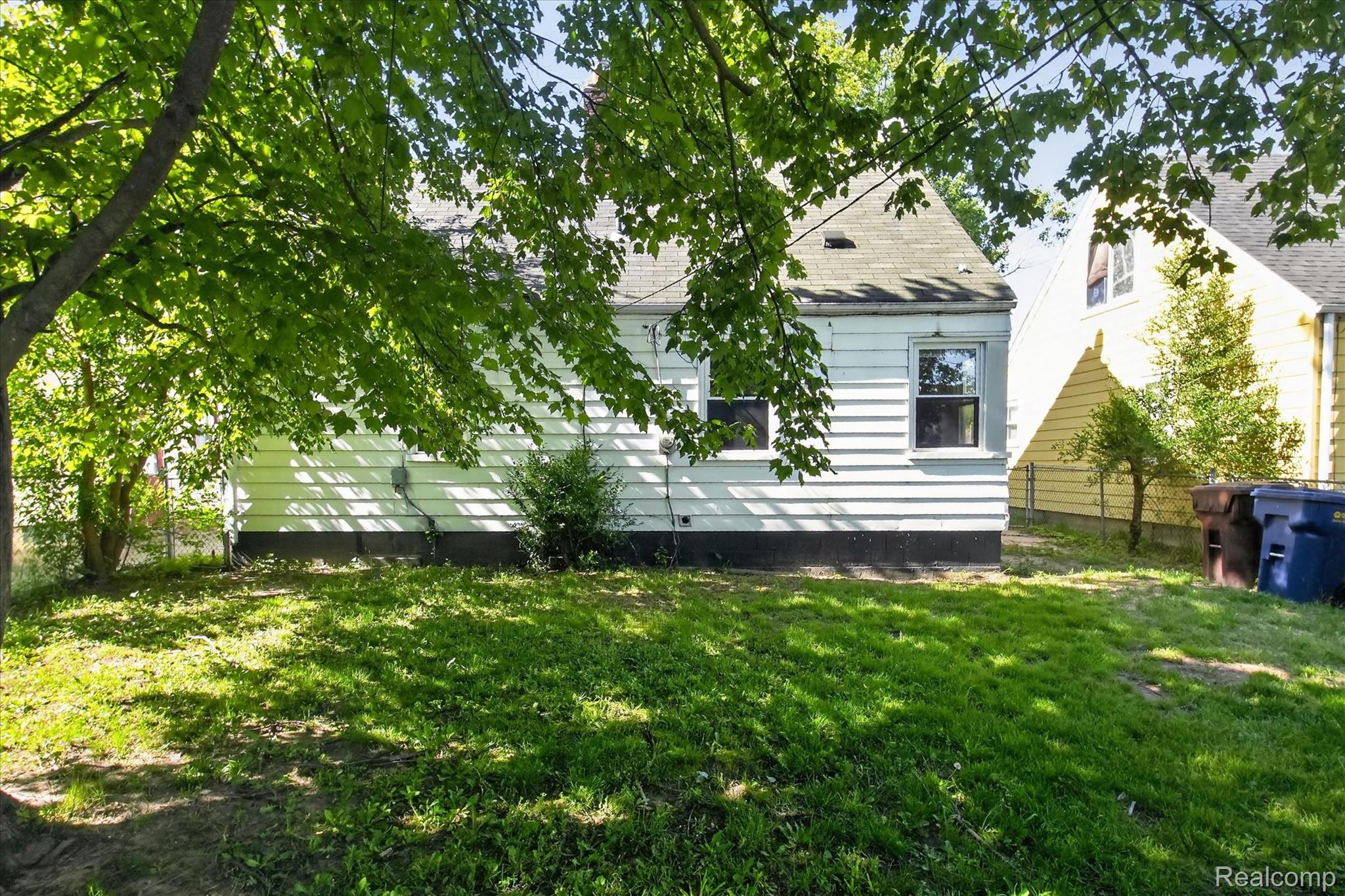 33953 Glover Street Property Photo 35