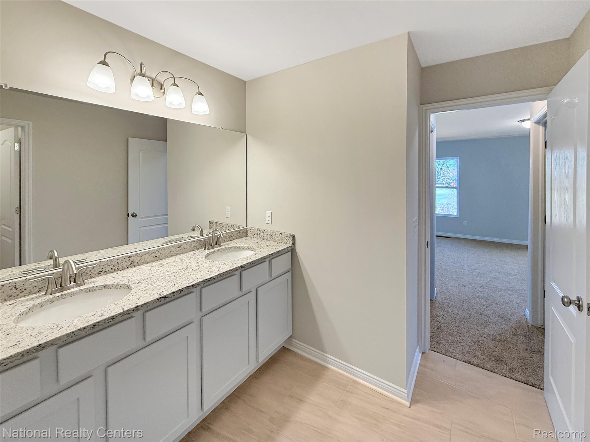 305 Devonshire Drive 8 Property Photo 25