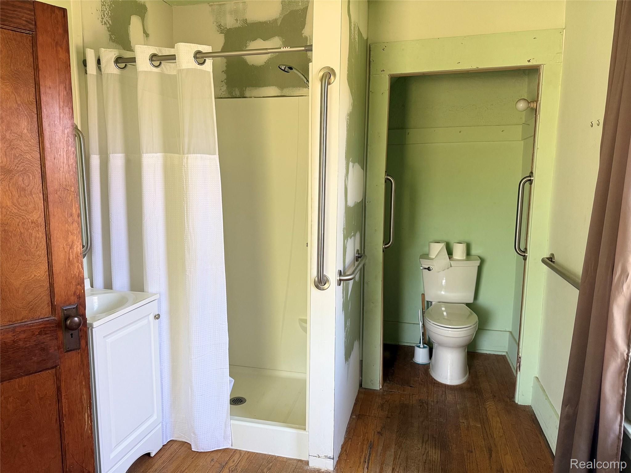 834 W Houstonia Avenue Property Photo 11