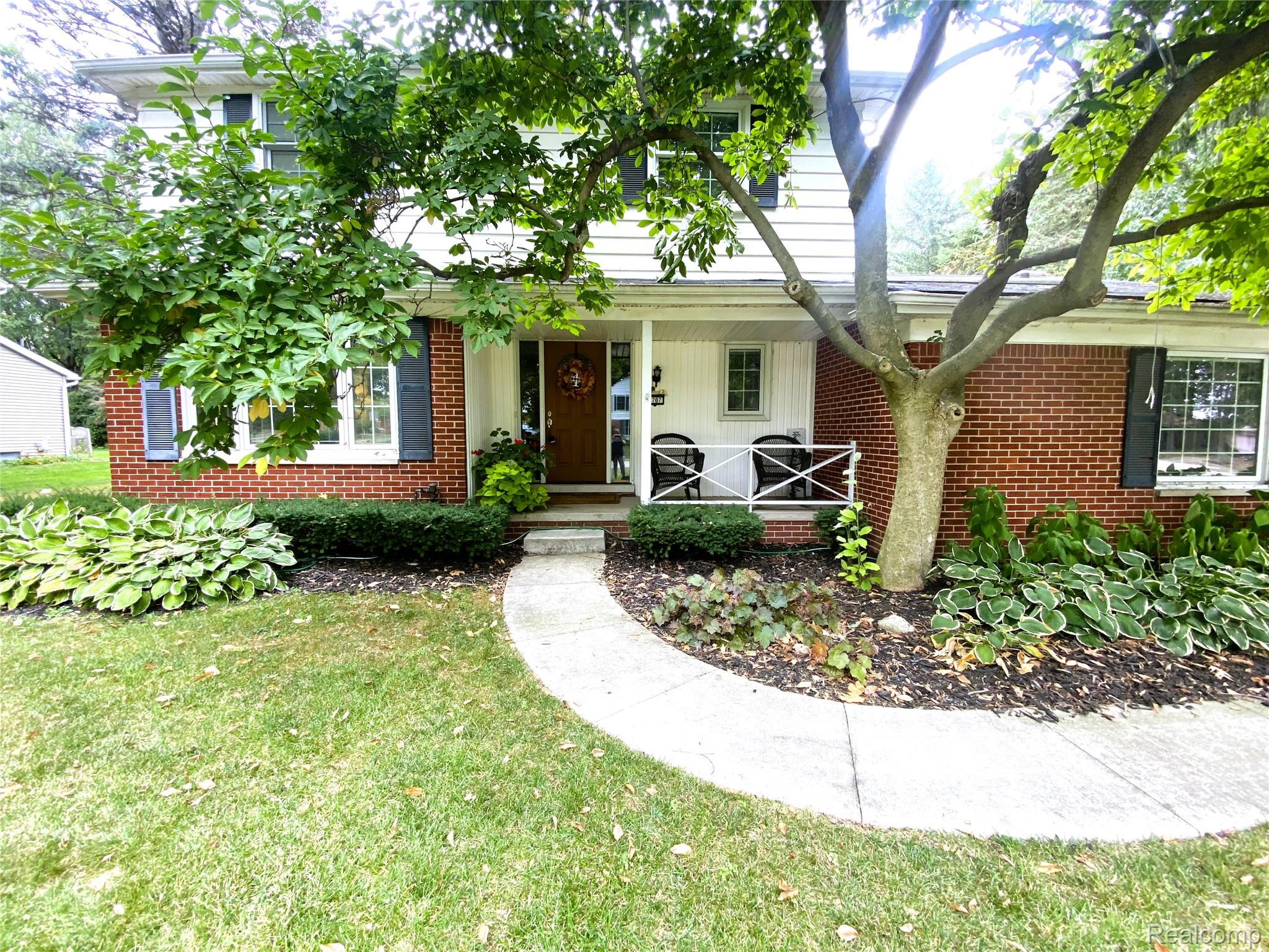 1707 Fox River Drive Property Photo 1