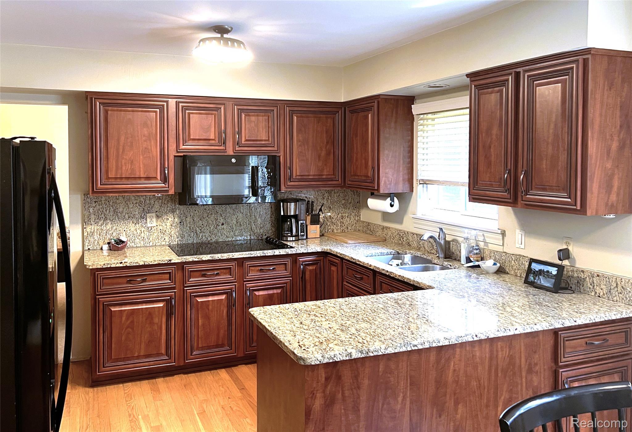 1707 Fox River Drive Property Photo 5