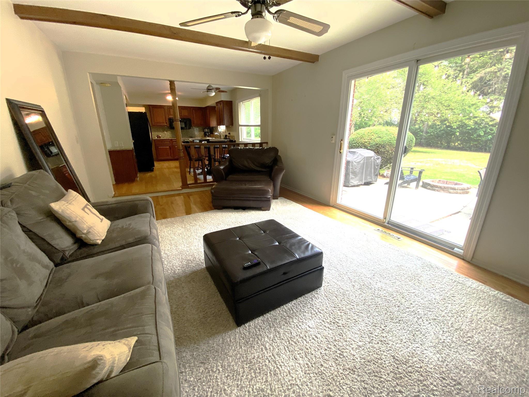 1707 Fox River Drive Property Photo 9