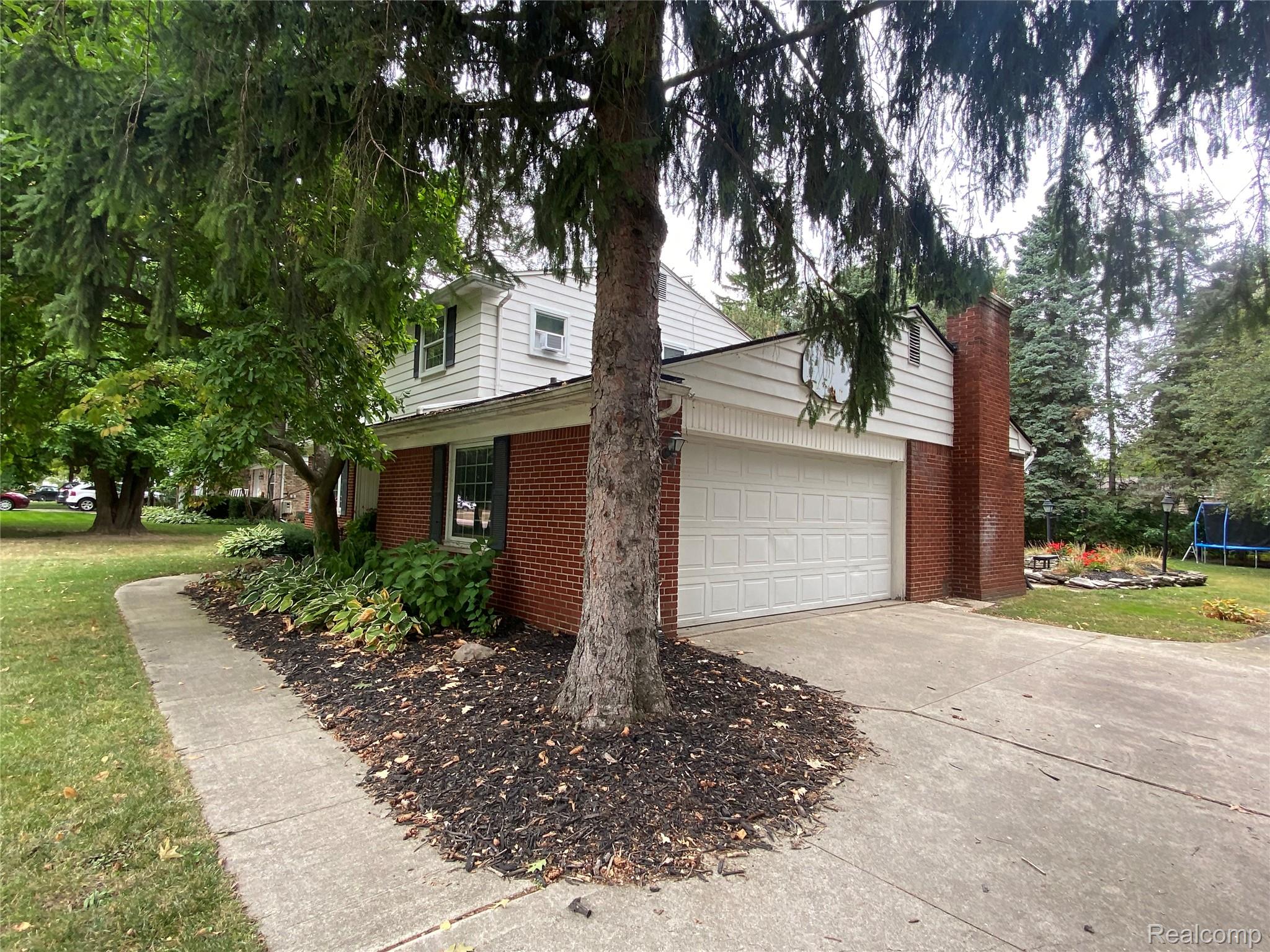 1707 Fox River Drive Property Photo 23