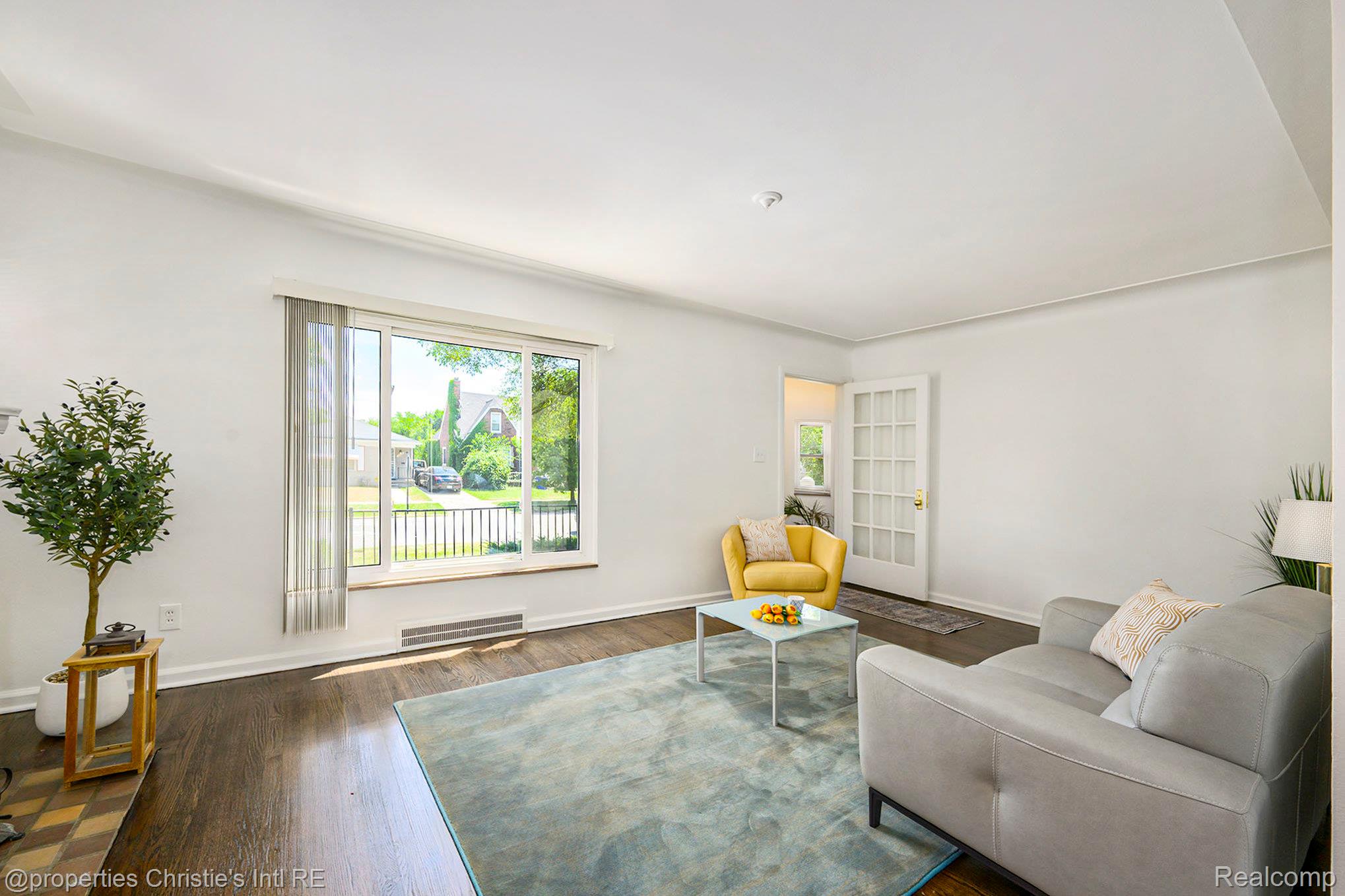 18661 Stoepel Street Property Photo 4