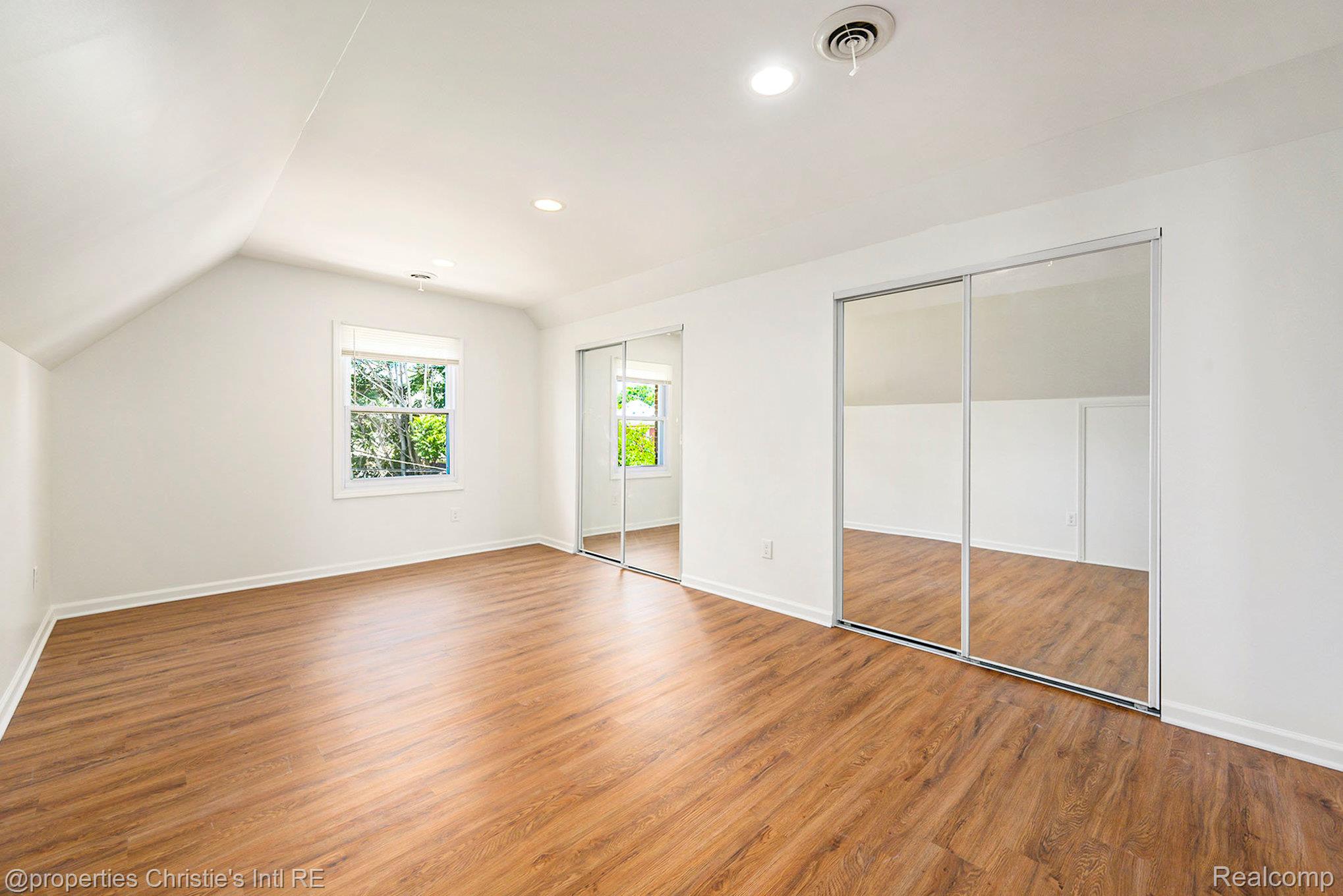 18661 Stoepel Street Property Photo 11