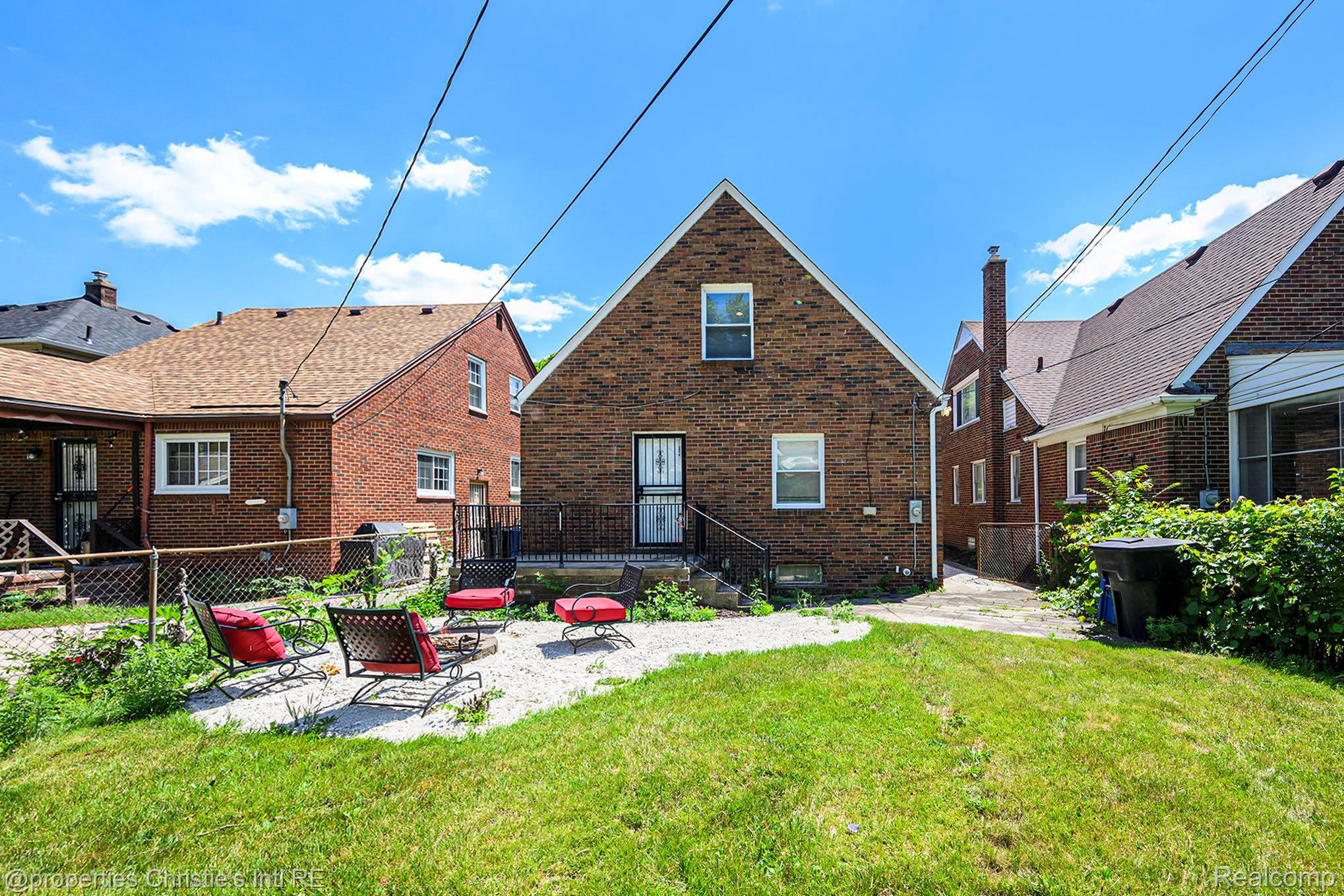 18661 Stoepel Street Property Photo 15