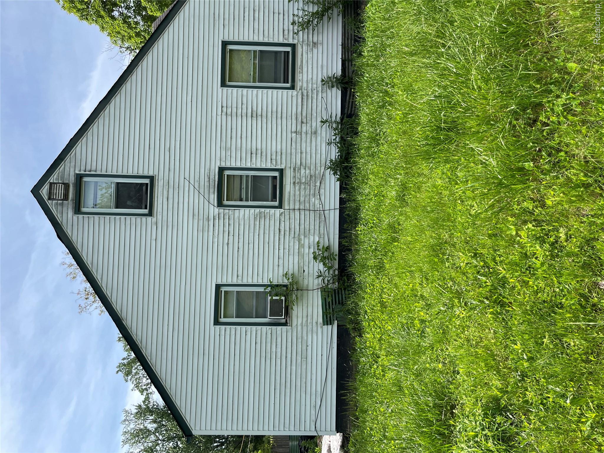 18200 Fielding Street Property Photo 6