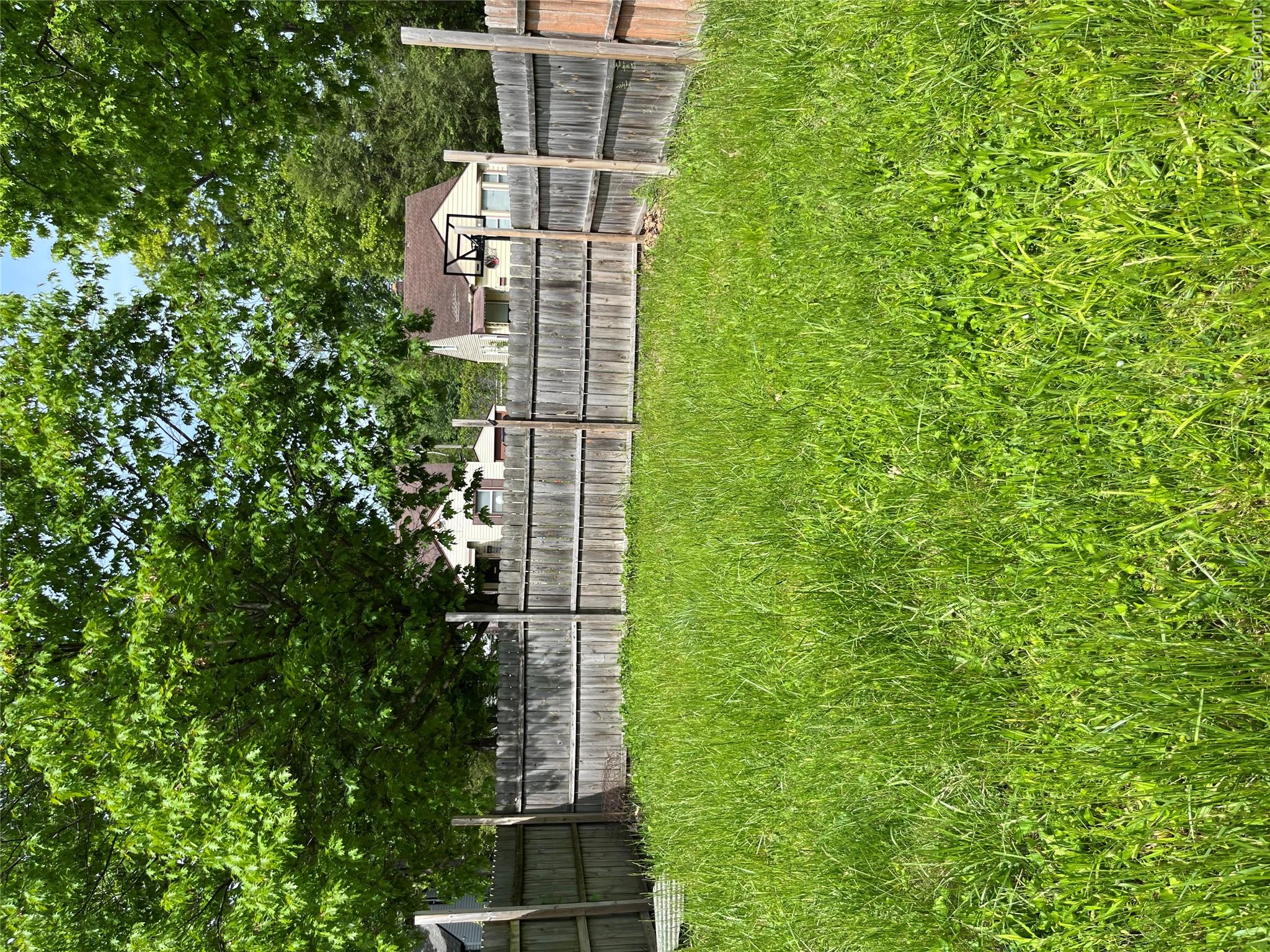 18200 Fielding Street Property Photo 7