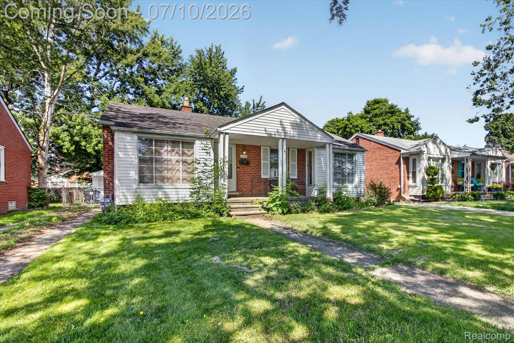 17125 Lennane Property Photo 2