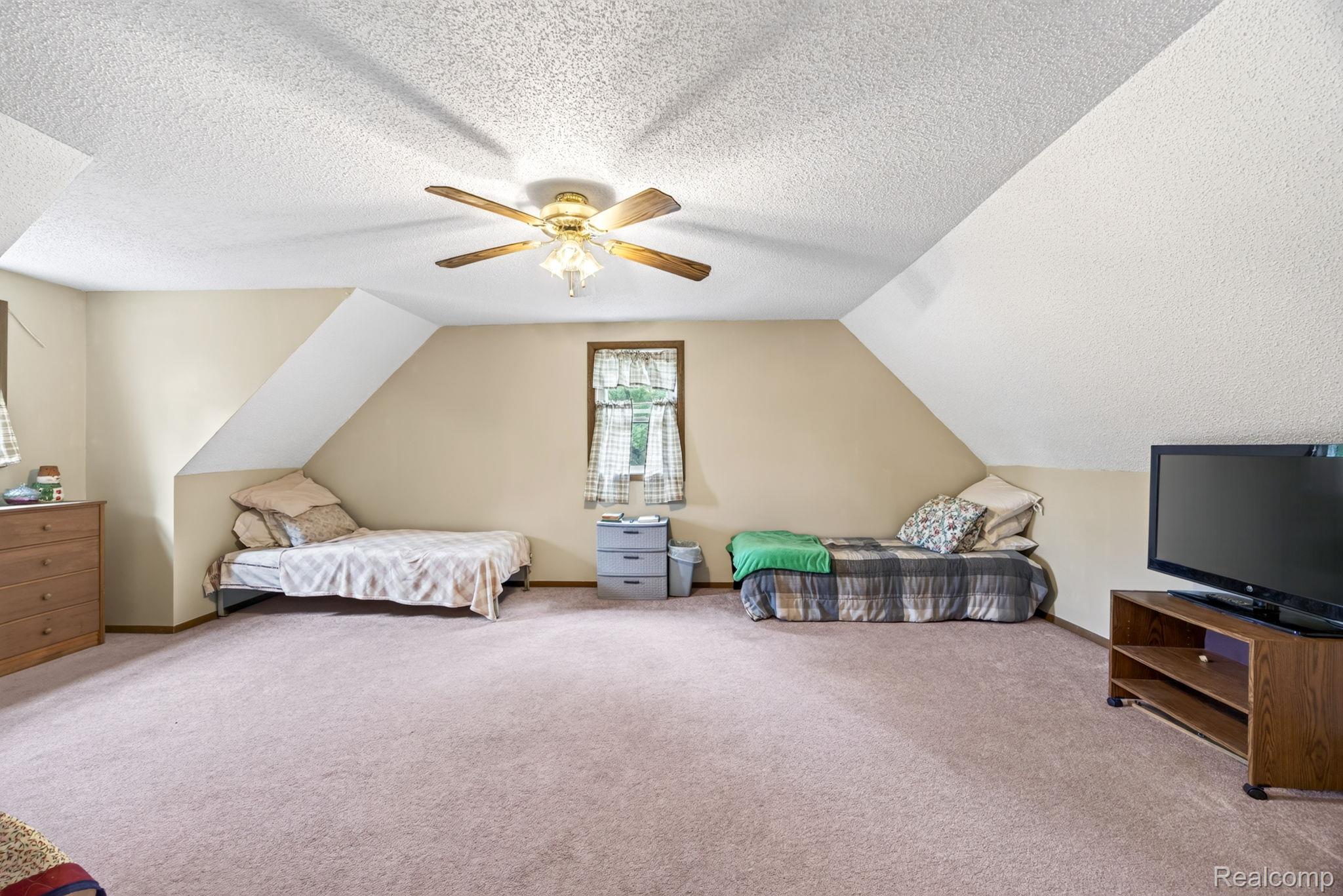 11245 Cedar Road Property Photo 21