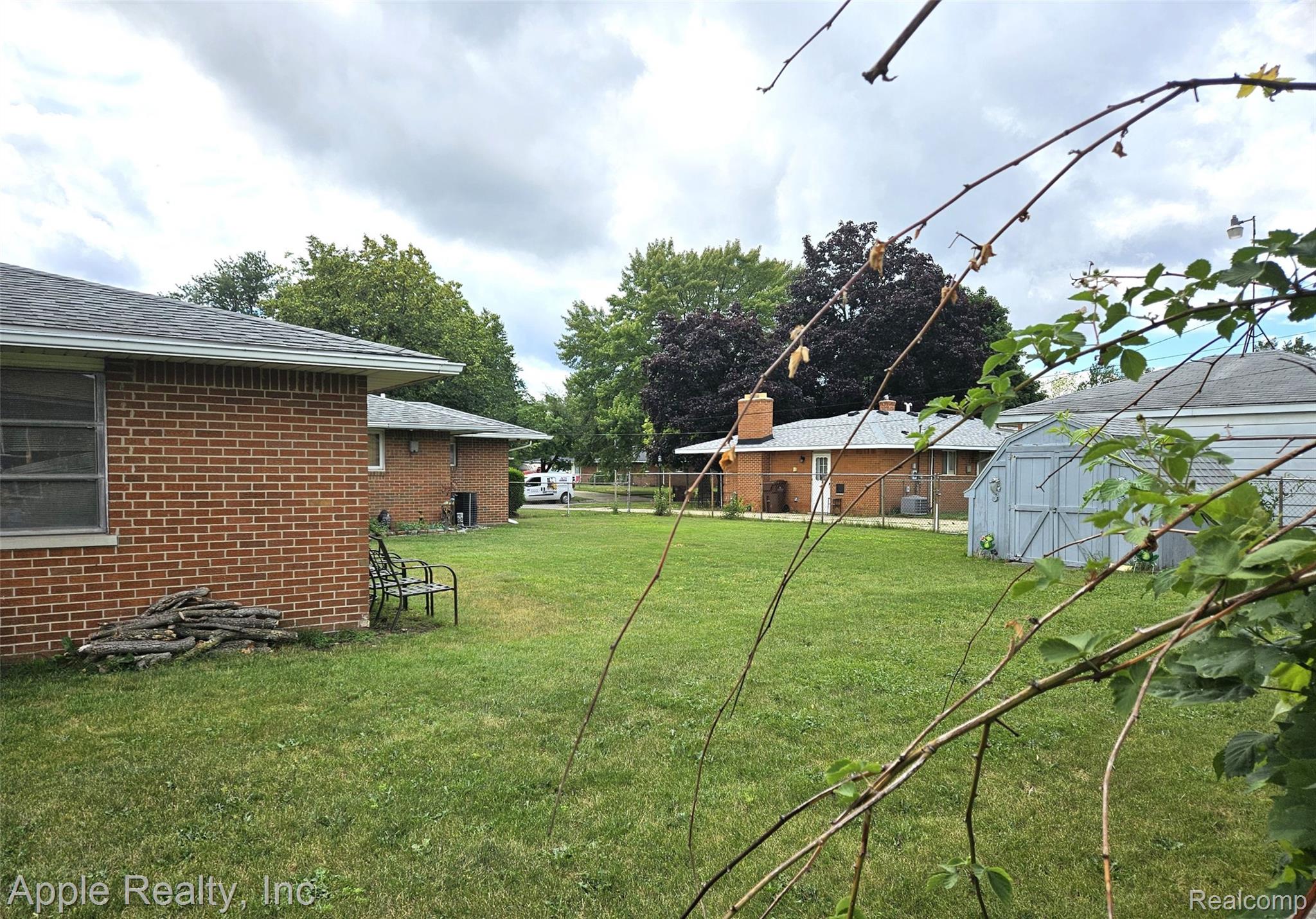4851 Harrison Street Property Photo 8