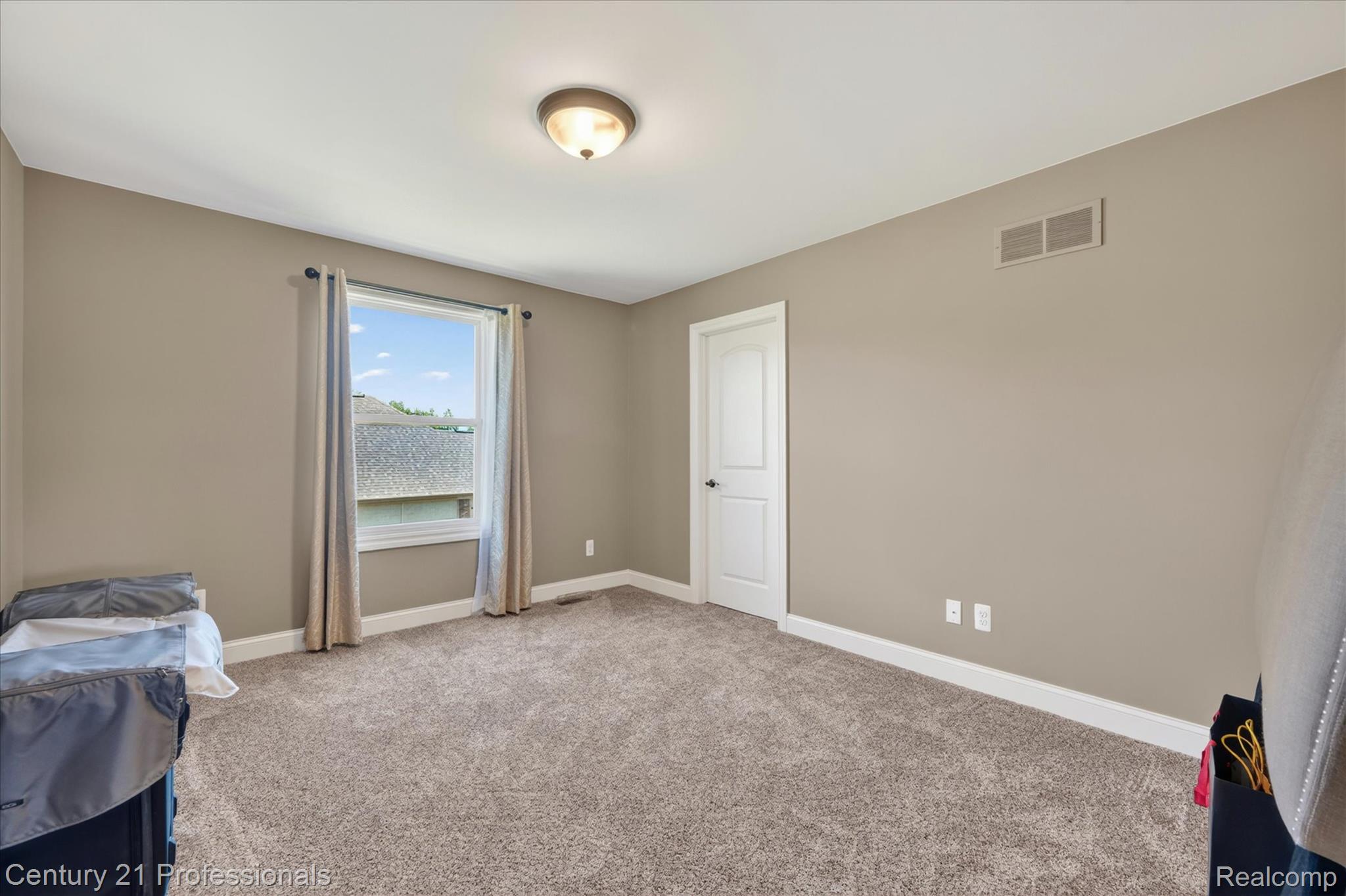 2212 Heidi Drive Property Photo 33
