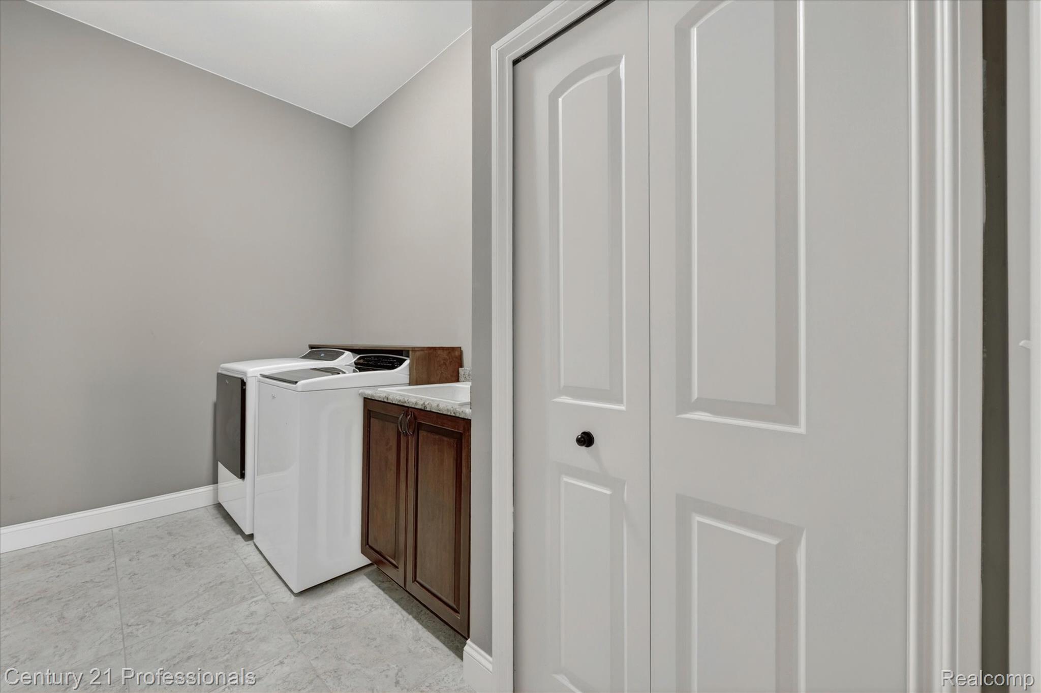 2212 Heidi Drive Property Photo 41