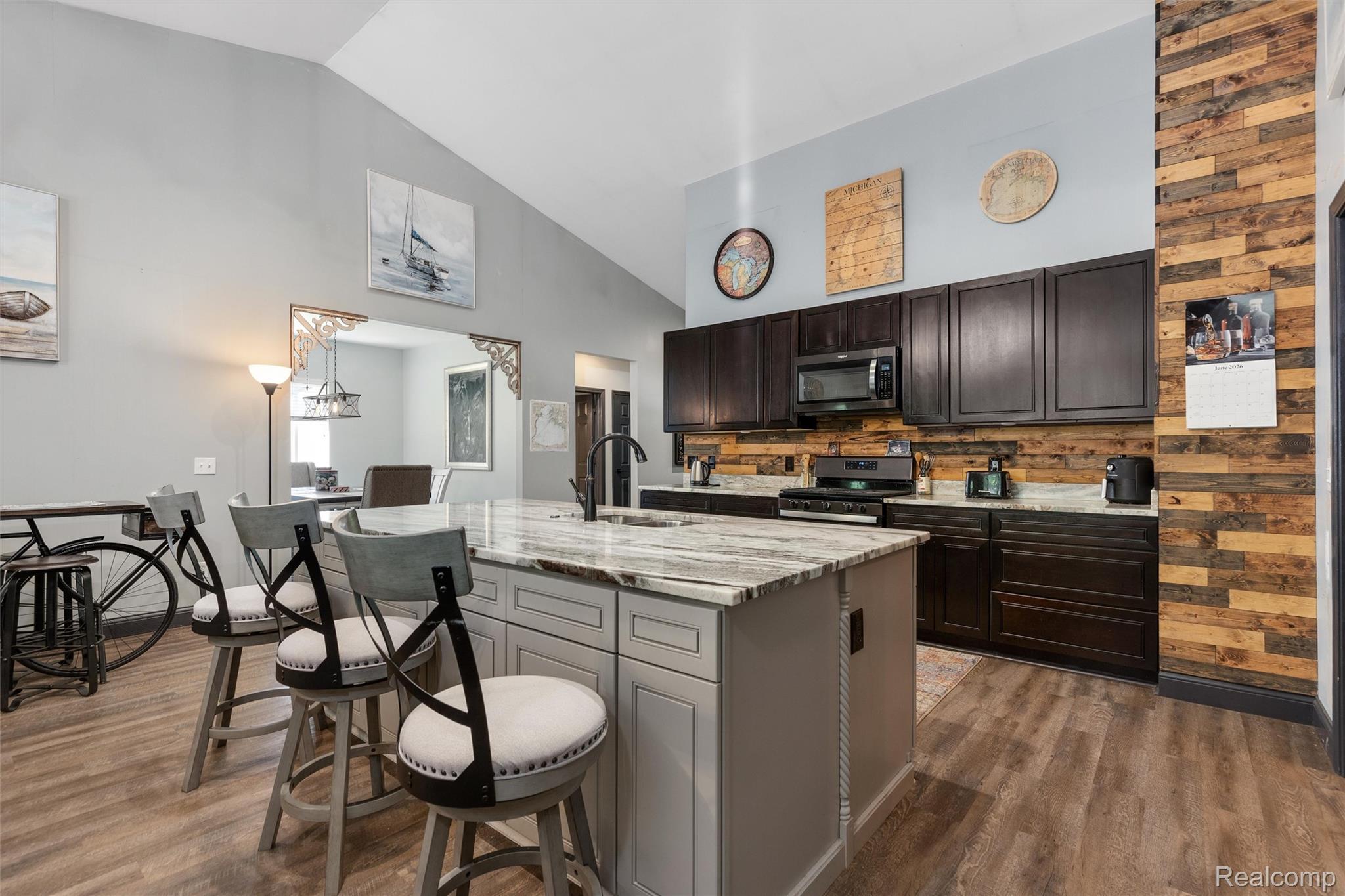 3099 Fruit Street Property Photo 10