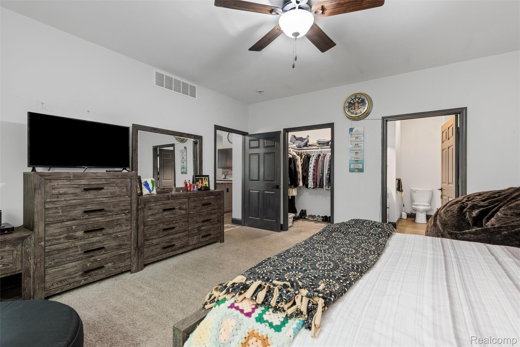 3099 Fruit Street Property Photo 18