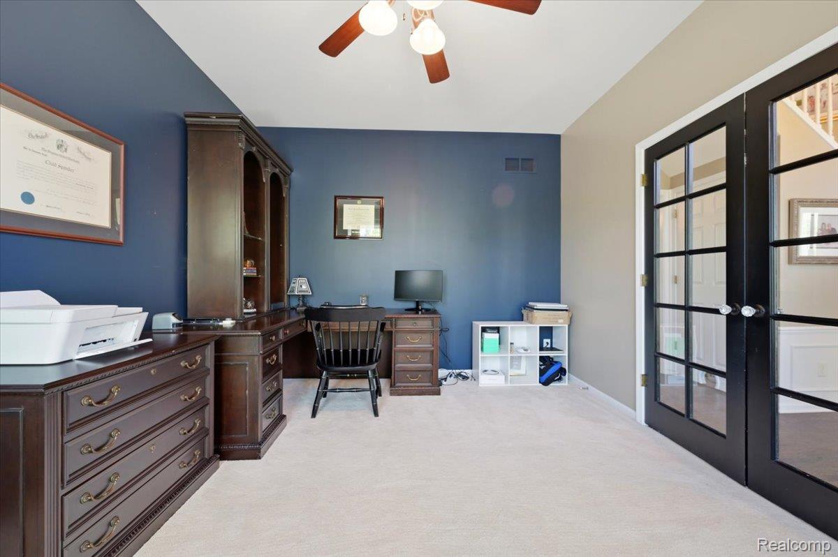 48606 Greenwich Circle Property Photo 6