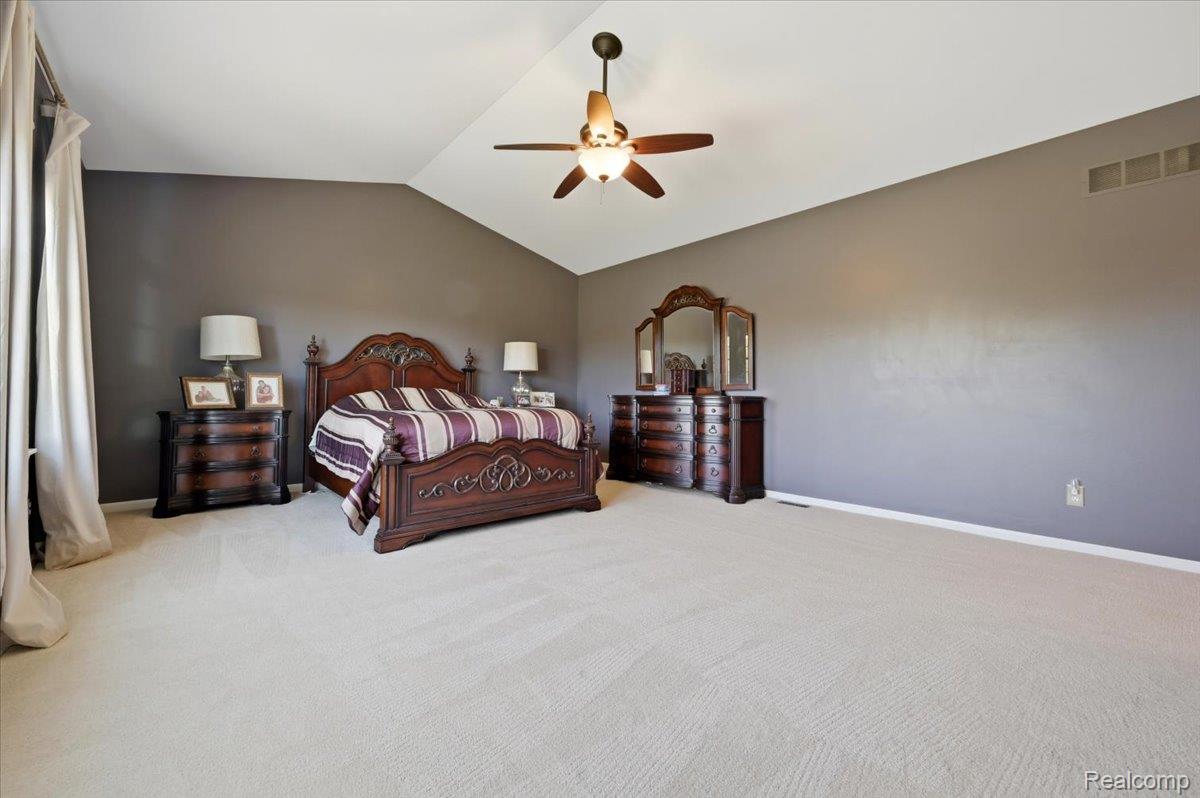 48606 Greenwich Circle Property Photo 26