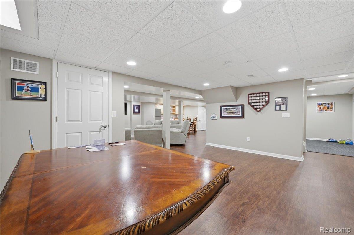 48606 Greenwich Circle Property Photo 42