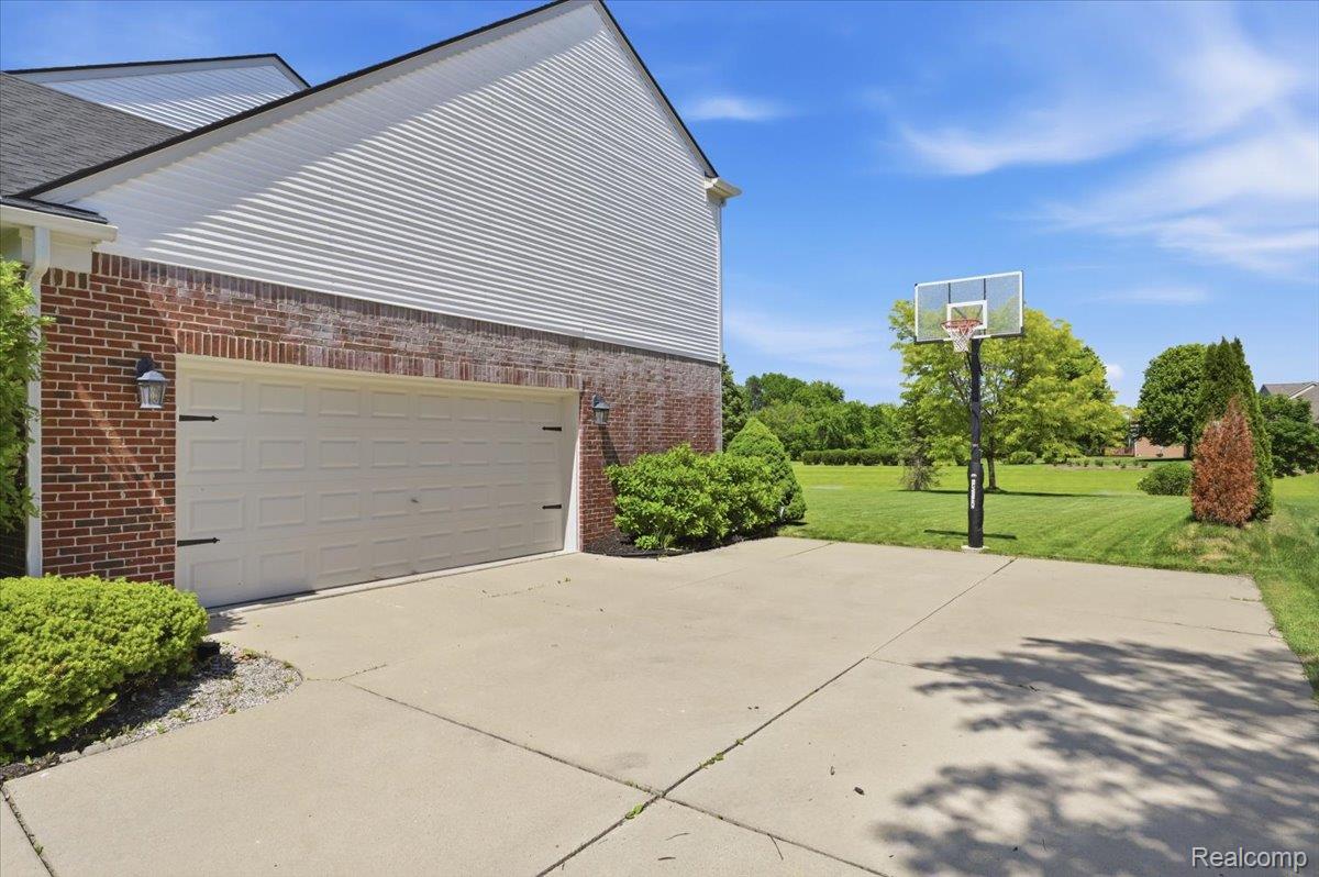48606 Greenwich Circle Property Photo 48