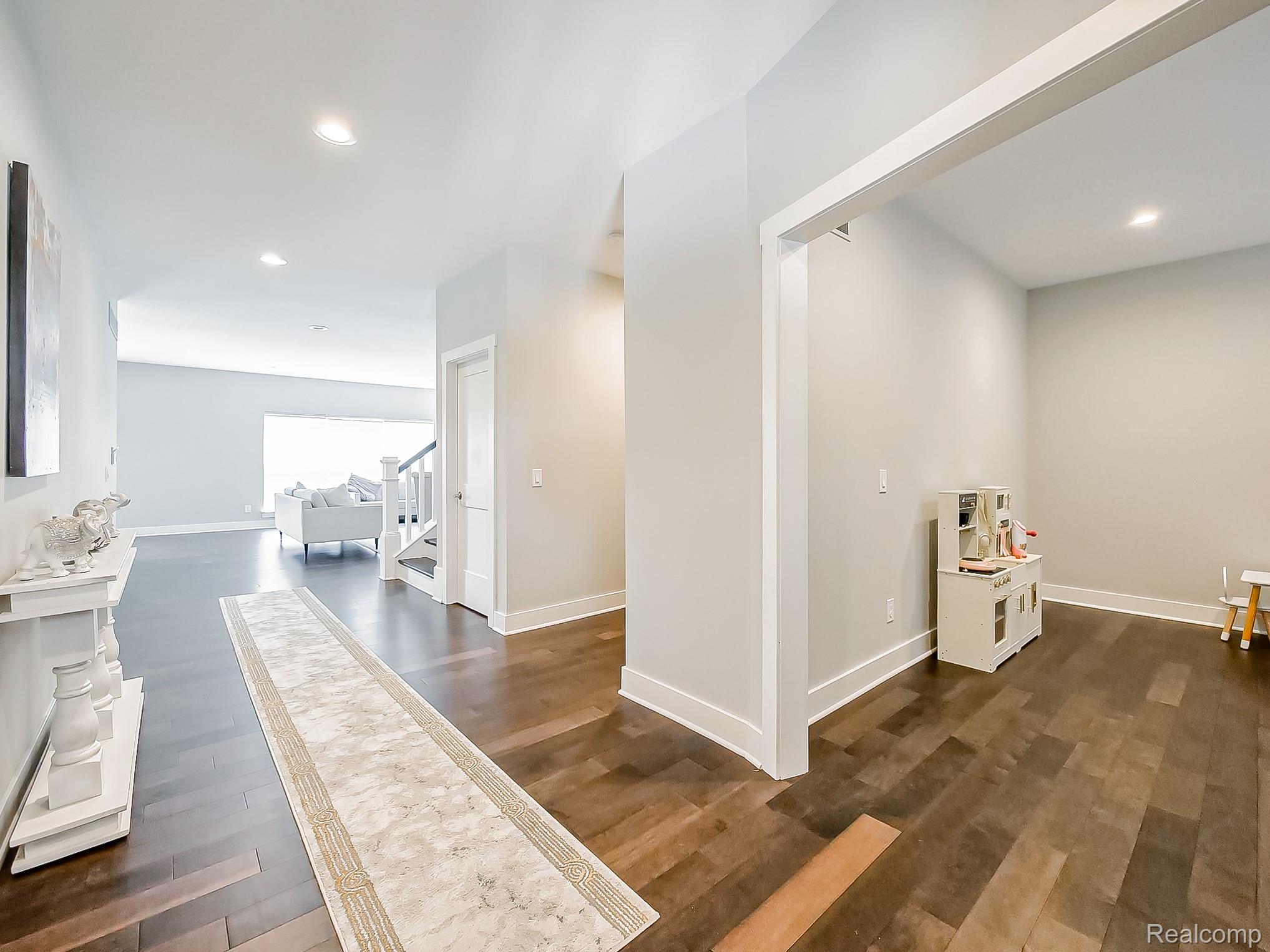 1724 Taylor Avenue Property Photo 15