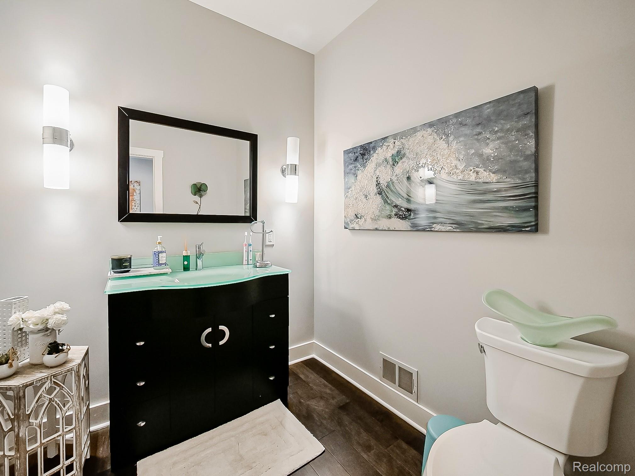 1724 Taylor Avenue Property Photo 16