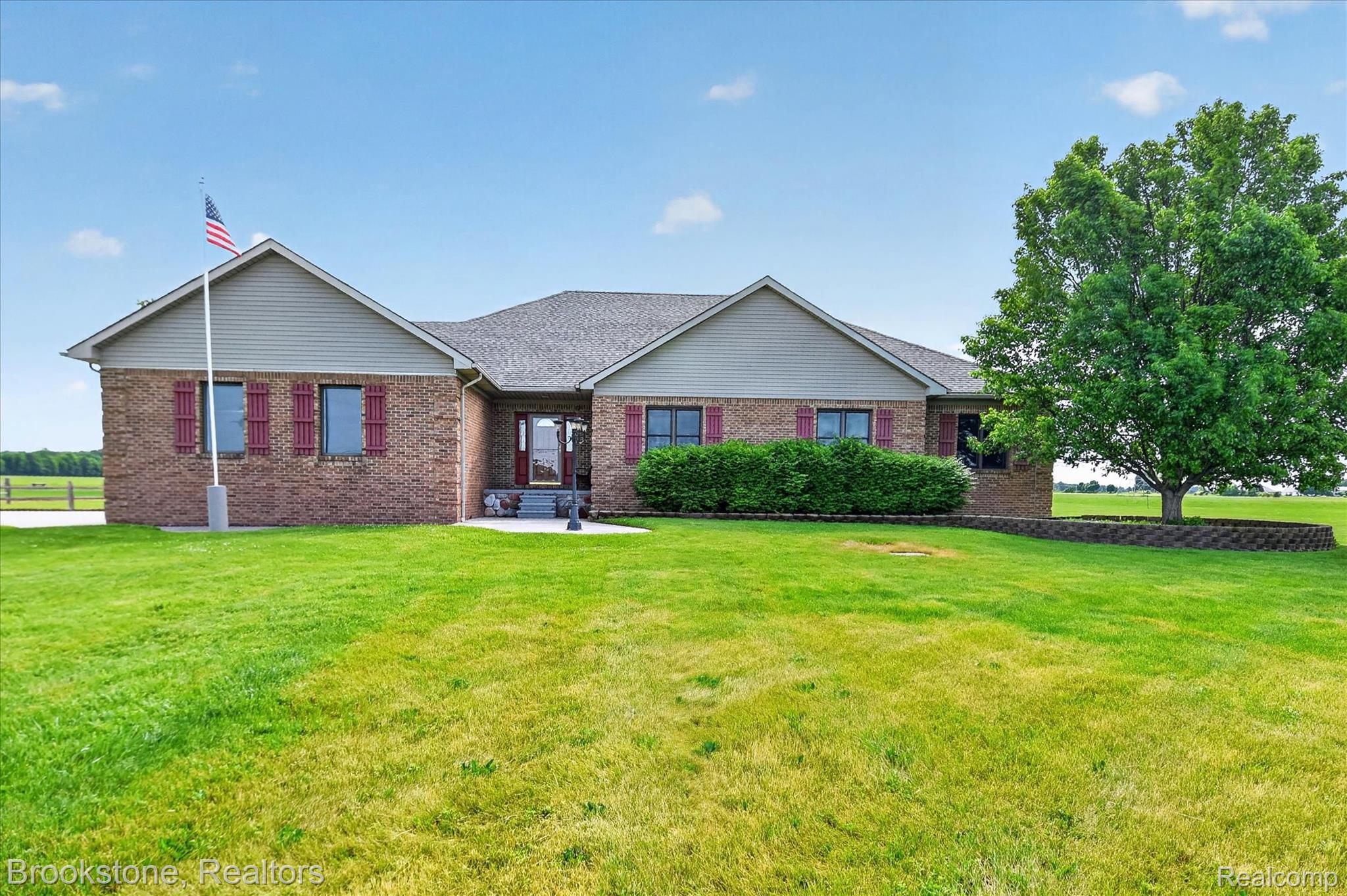 75230 Cryderman Road Property Photo 2
