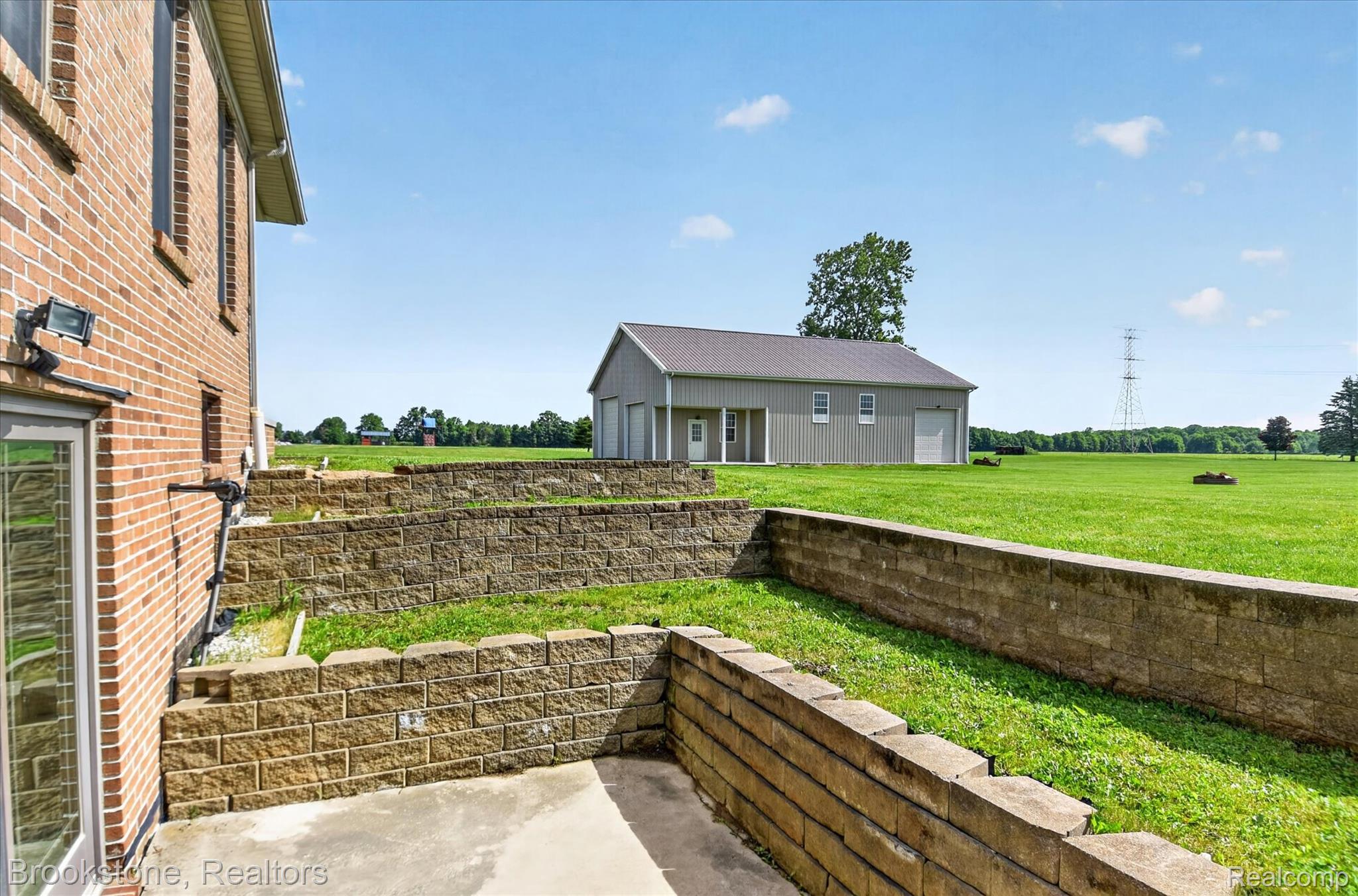 75230 Cryderman Road Property Photo 8