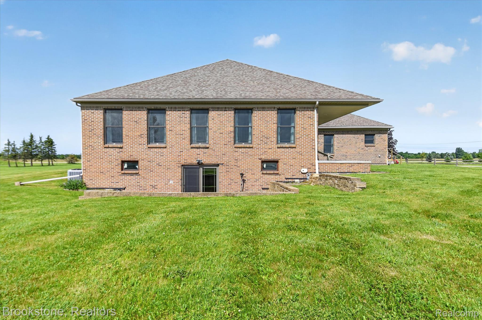 75230 Cryderman Road Property Photo 11