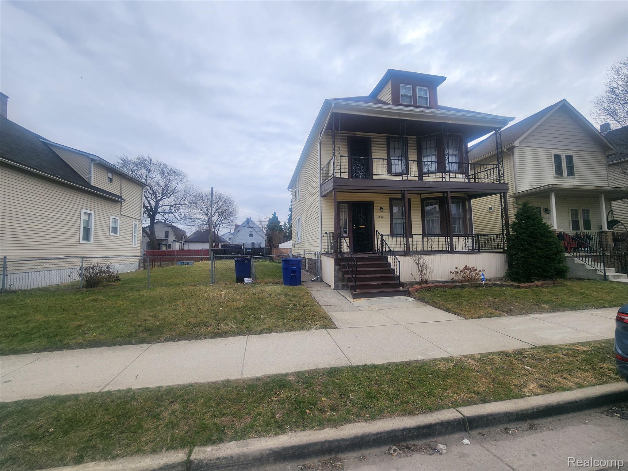 2400 Danforth Street Property Photo 4
